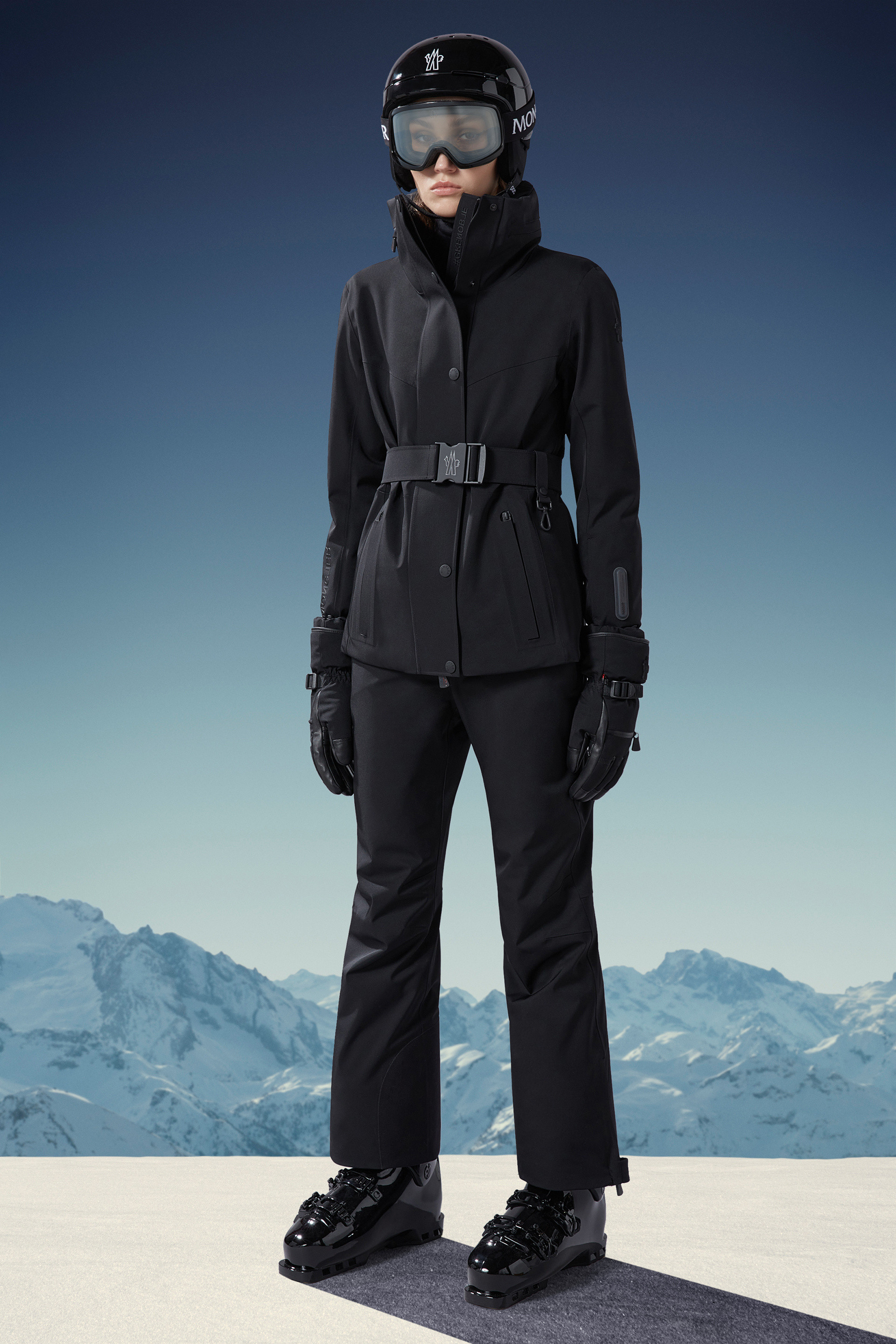 Black Hainet Ski Jacket - Short Down Jackets for Women | Moncler CA