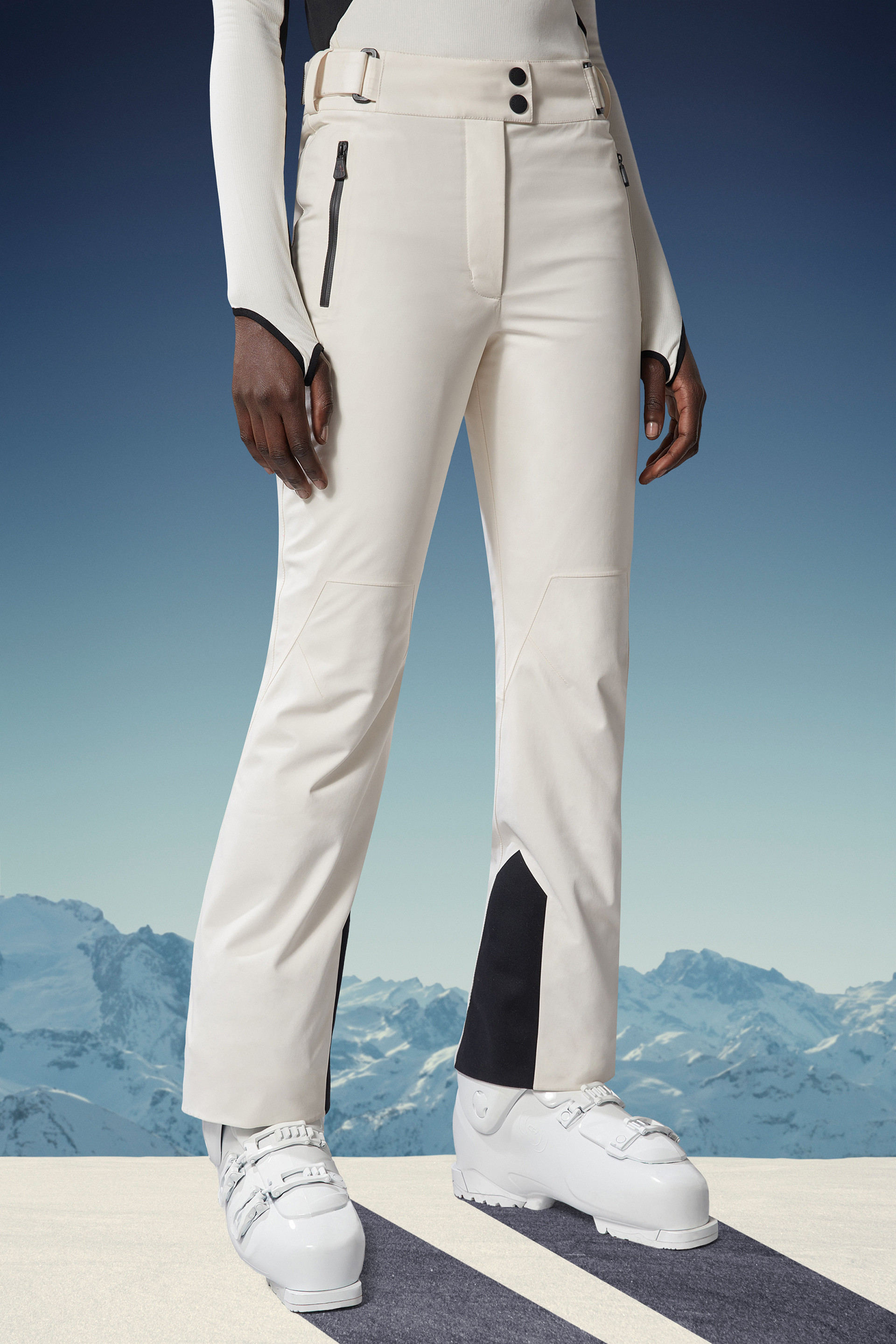 Womens Ski Pants  Moncler Ski Trousers Green > Revalue Global