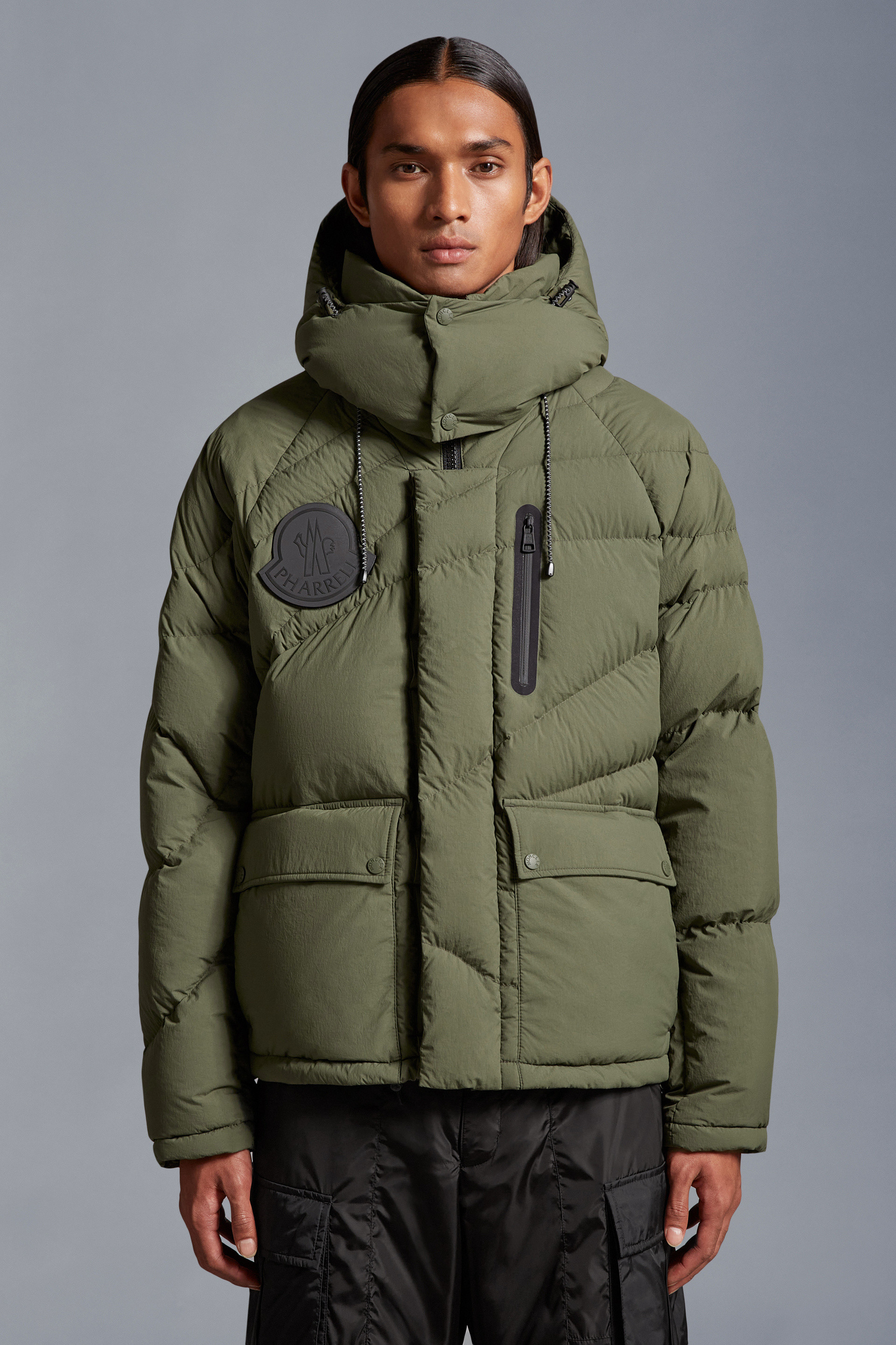 ダークグリーン Chestnutショートダウンジャケット : Moncler x