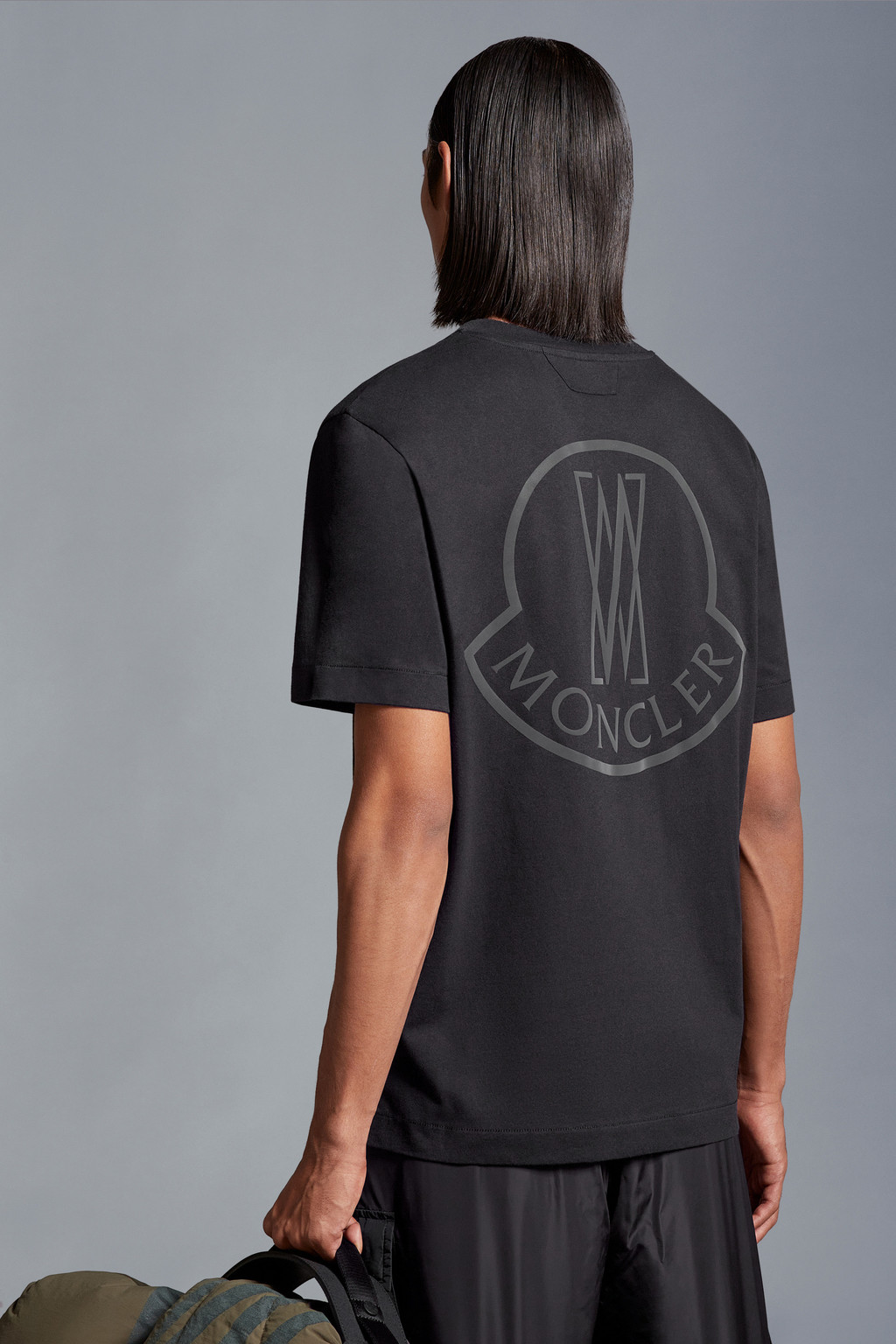 ブラック Tシャツ : Moncler x Pharrell Williams 向けの Genius