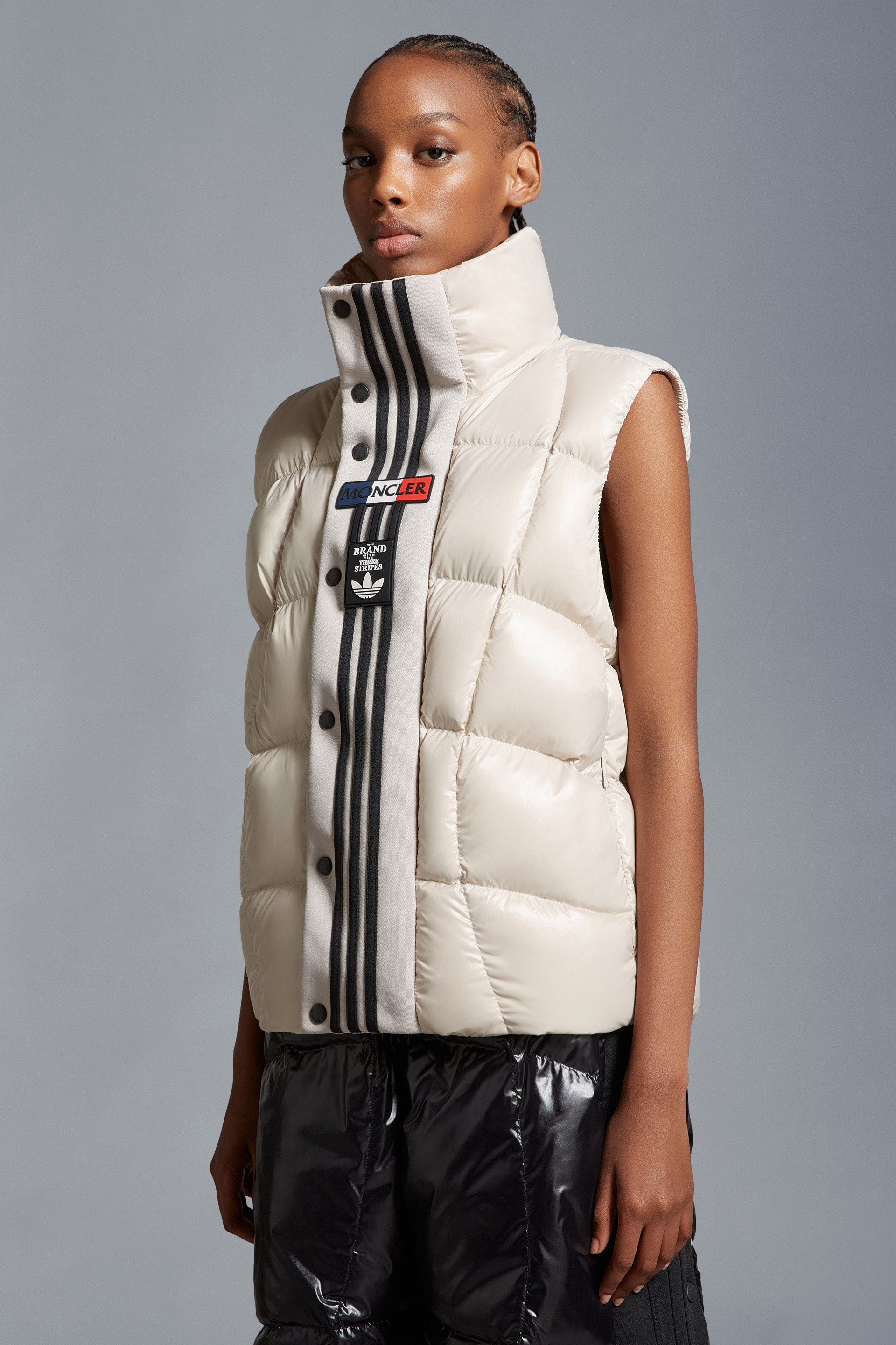 ホワイト Bozonダウンベスト : Moncler x adidas Originals 向けの 