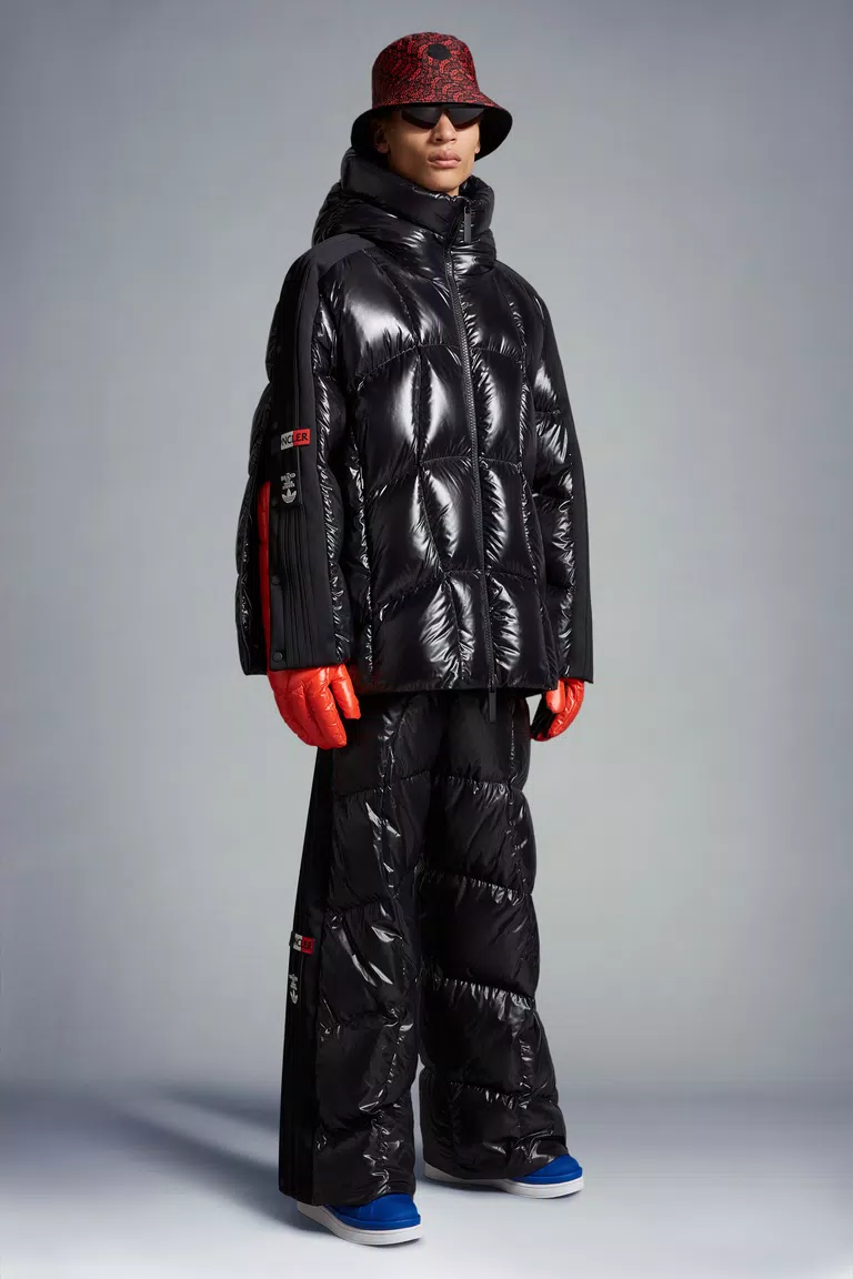 All Down Jackets for Women - Outerwear | Moncler PT