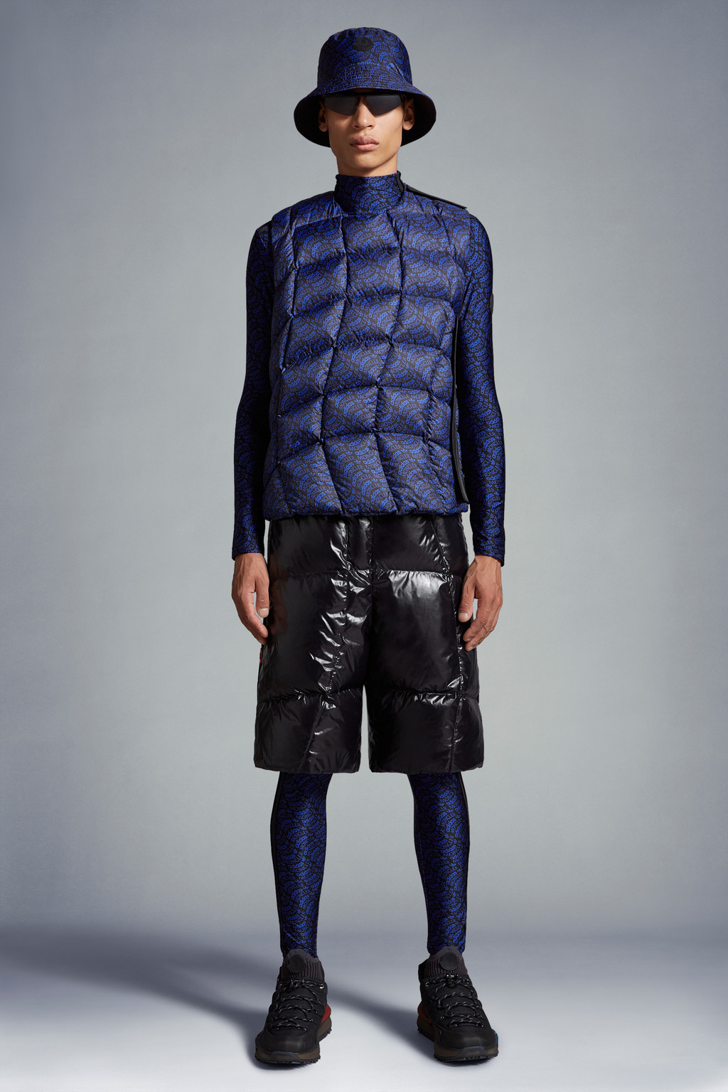 ブラック Bermudaショートパンツ : Moncler x adidas Originals 向けの