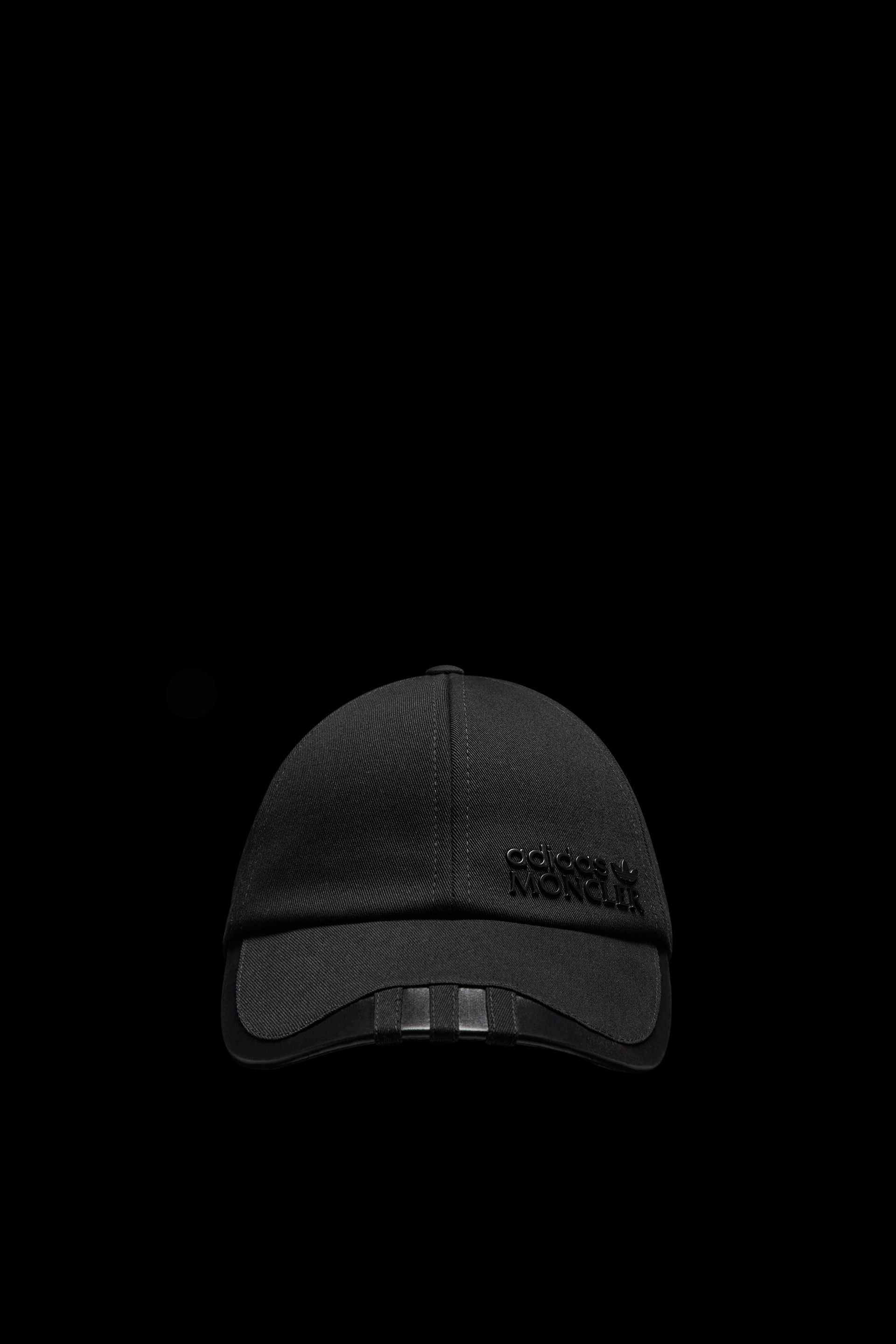 ブラック キャップ : Moncler x adidas Originals 向けの Genius 