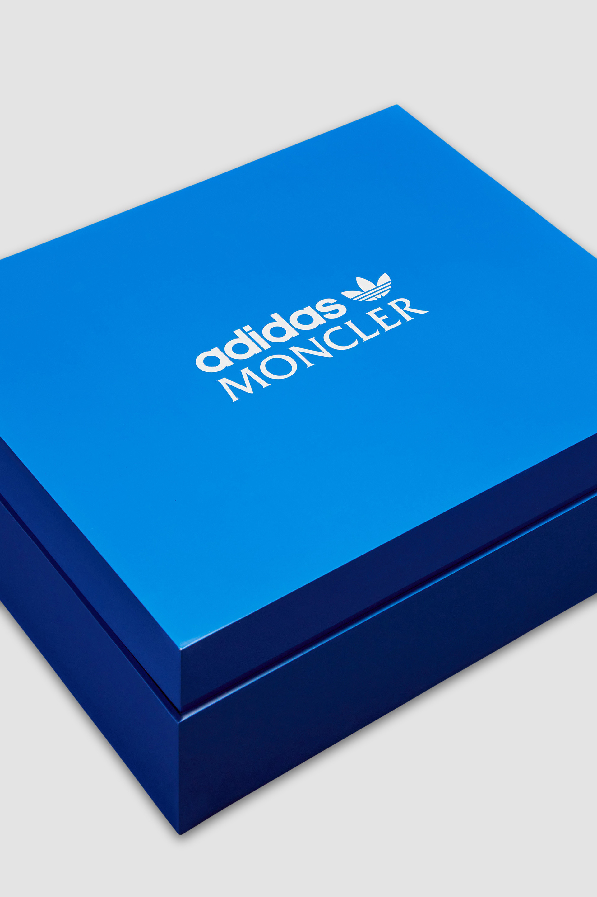 Adidas originals outlet shoe box