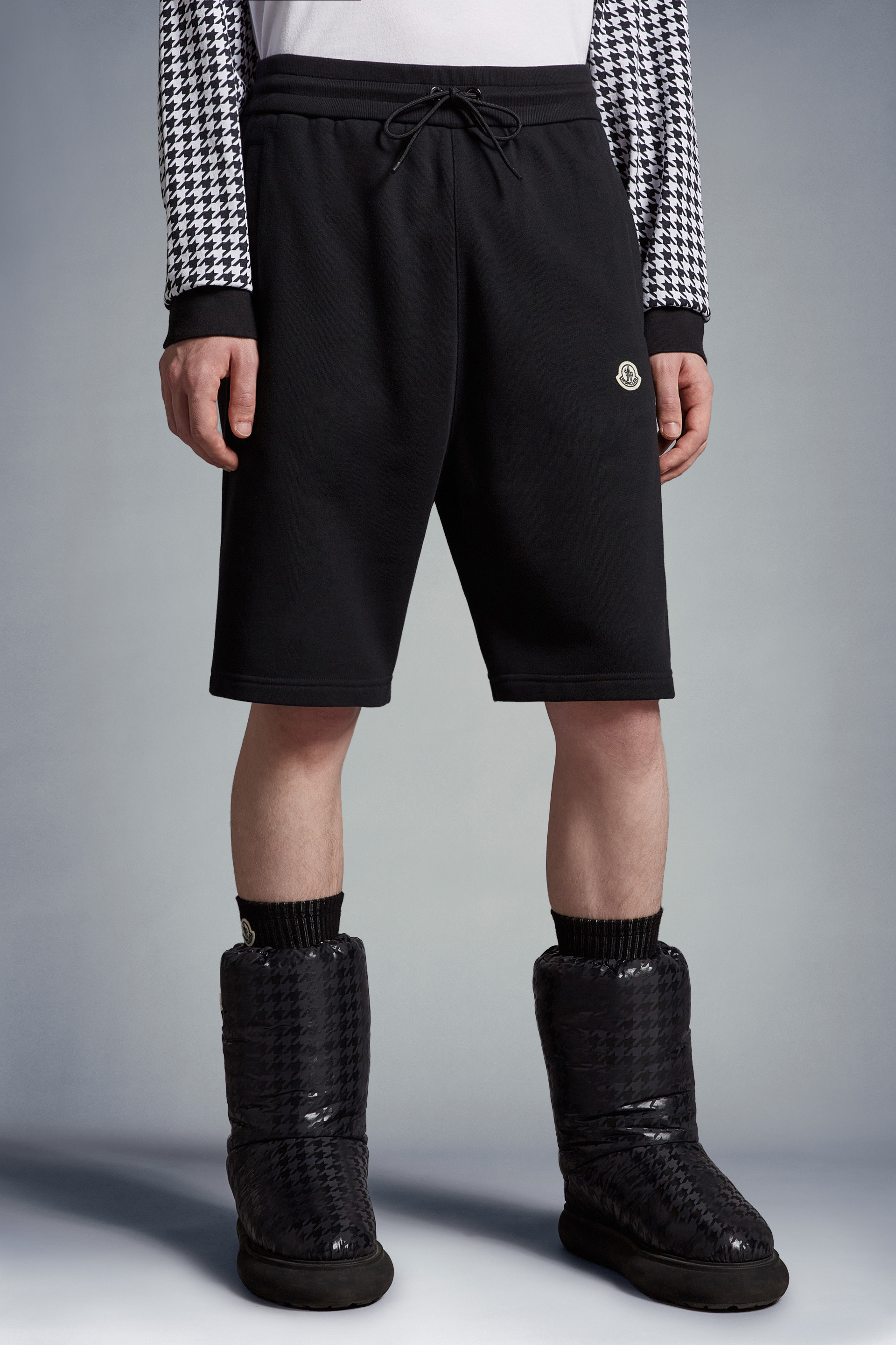 Pants for Men - Sweatpants, Cargo Pants & Shorts | Moncler CA