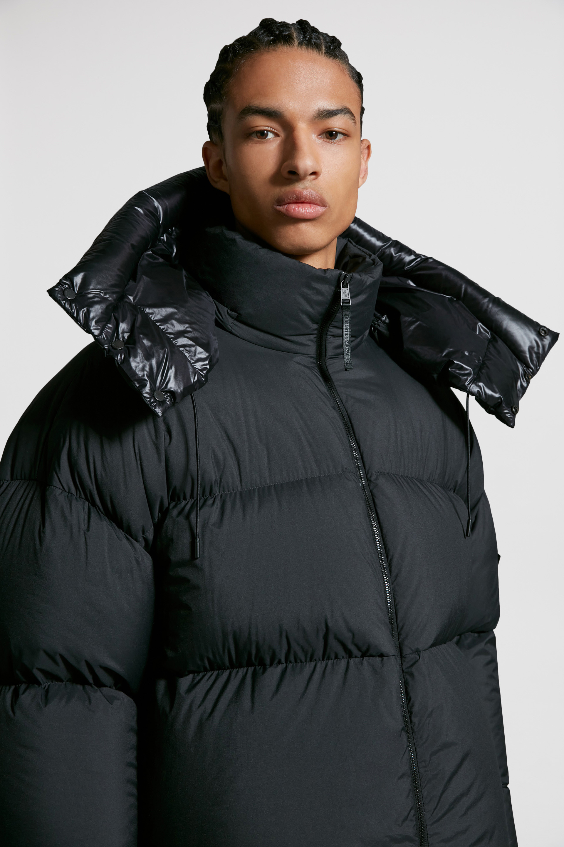 ブラック Antilaショートダウンジャケット : Moncler x Roc Nation 