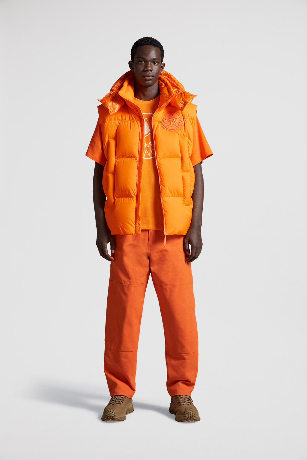 Moncler gilet deals orange