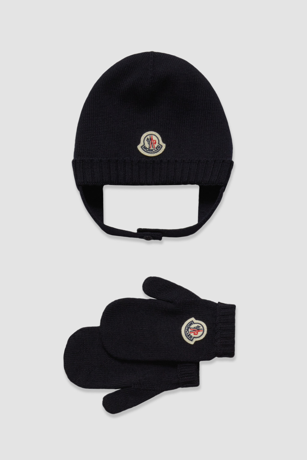 Moncler hat store baby girl