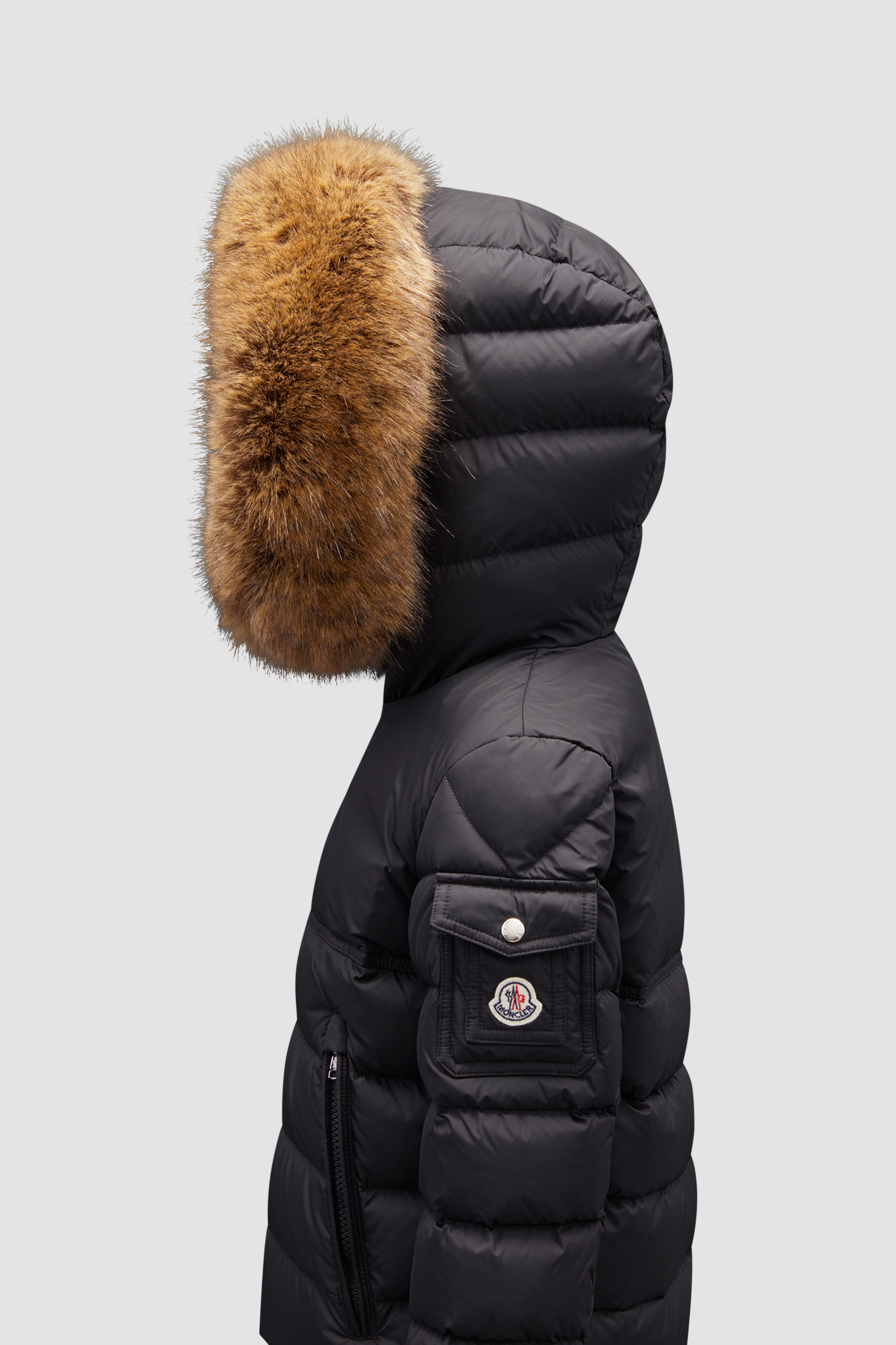 Moncler byron down hotsell jacket with fur hood