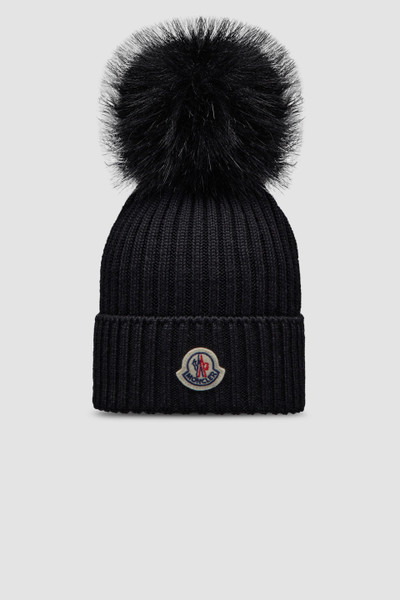 Black moncler sale pom pom hat