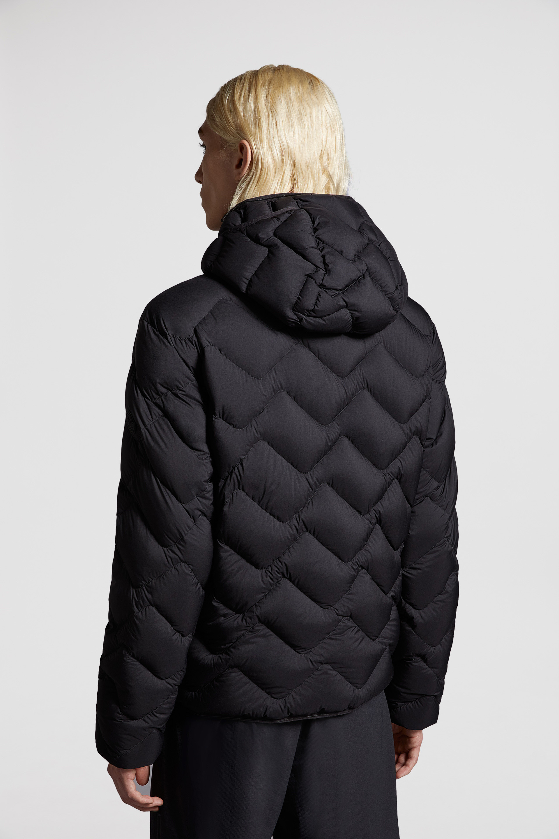 Short Down Jackets for Men - Outerwear | Moncler JP