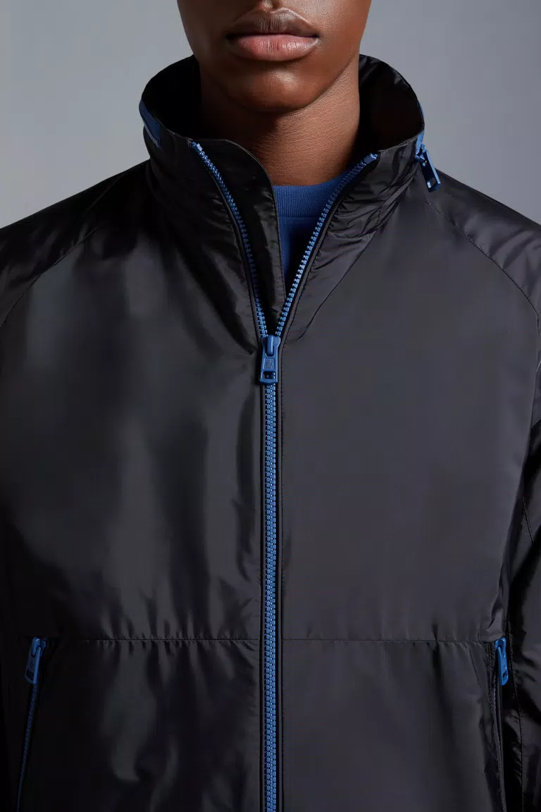 Black Octano Rain Jacket - Windbreakers & Raincoats for Men | Moncler LV