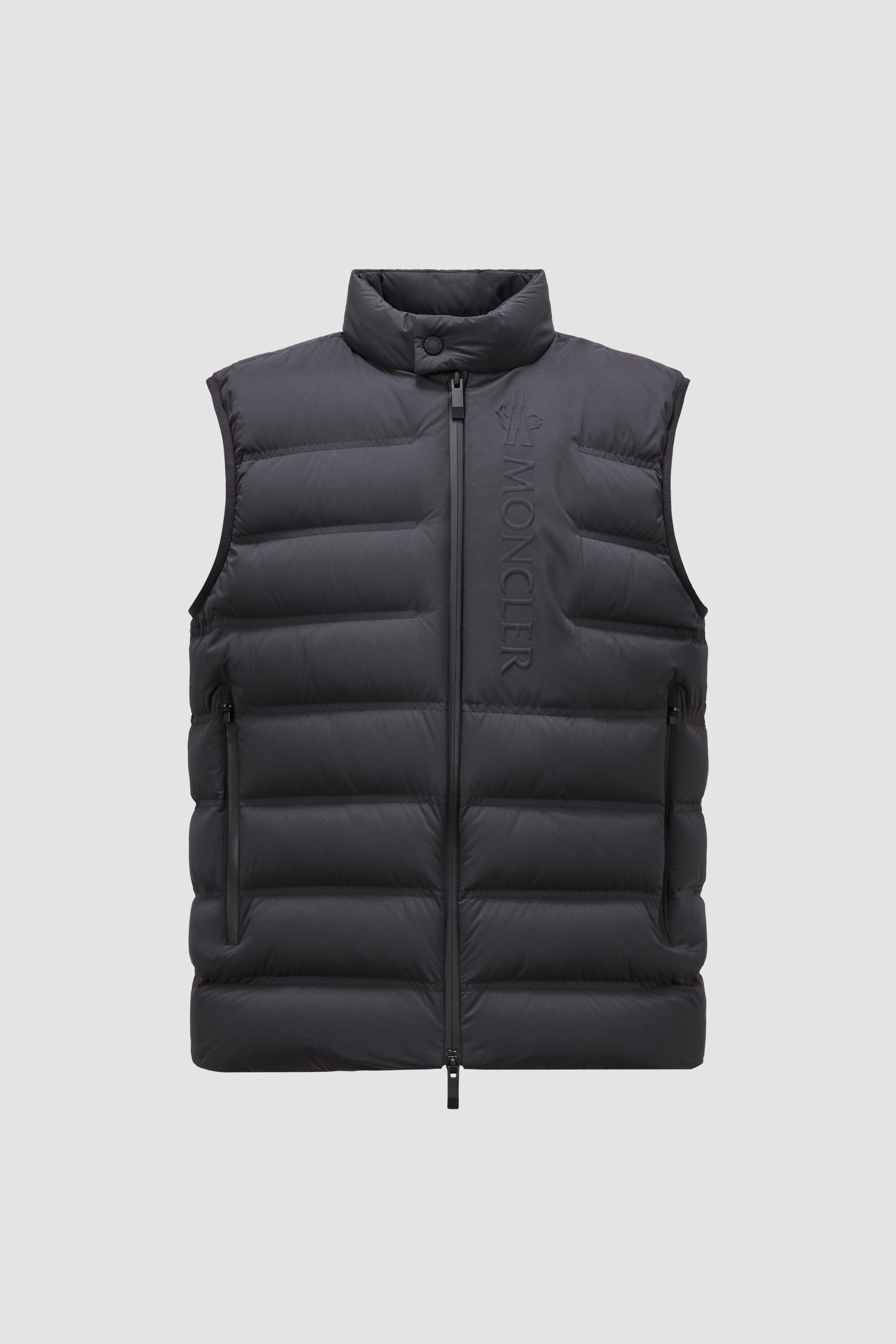 Moncler red hotsell body warmer