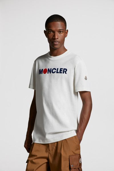 White Flocked Logo T-Shirt - Polos & T-shirts for Men | Moncler GB