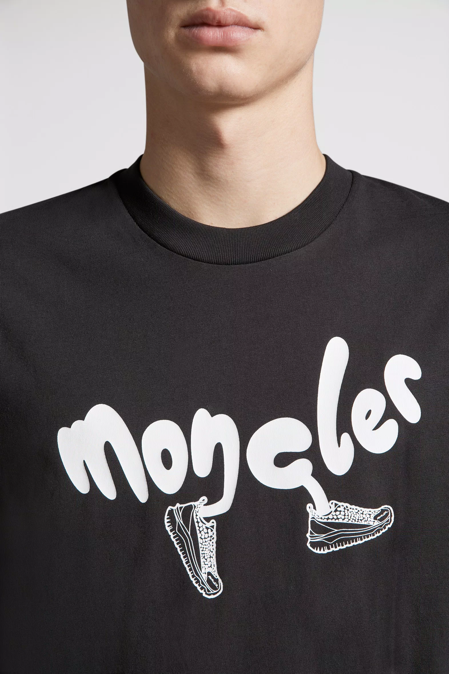 Black Running Logo T-Shirt - Polos & T-shirts for Men | Moncler HR