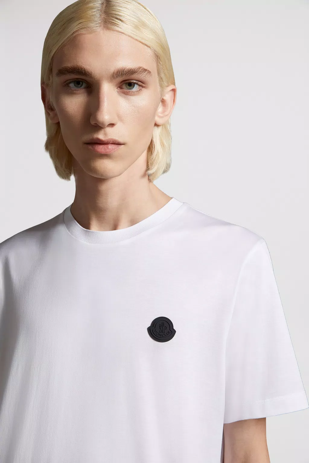 Optical White Vertical Logo T-Shirt - Polos & T-shirts for Men | Moncler US