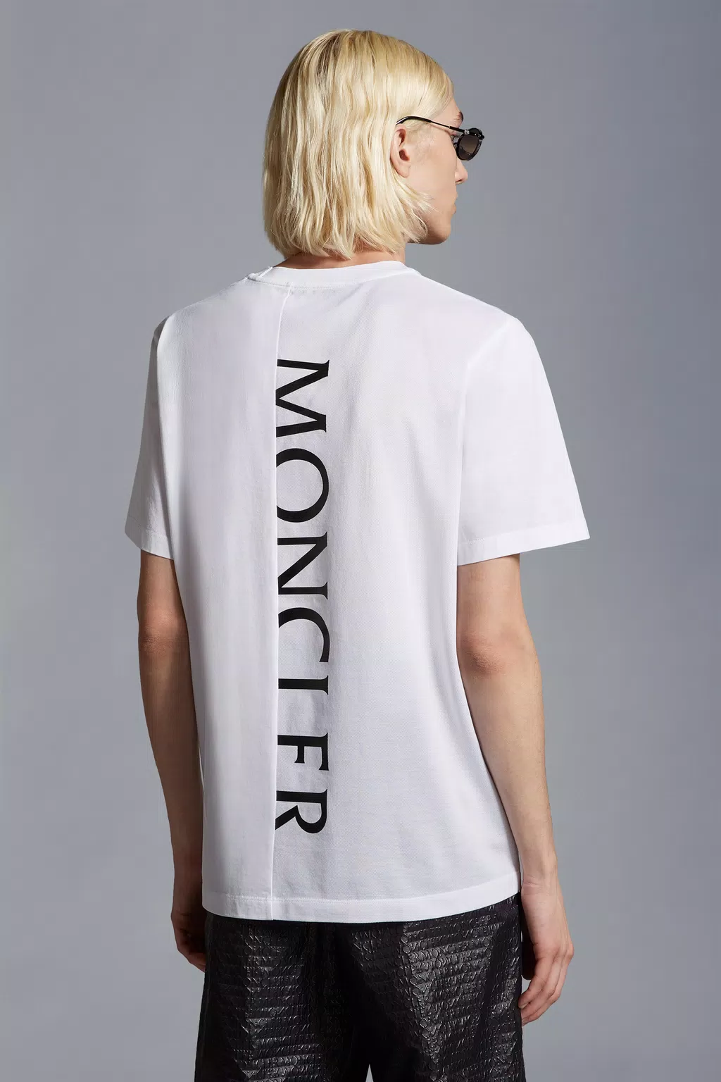 Vertical Logo T-Shirt Men Optical White Moncler 1