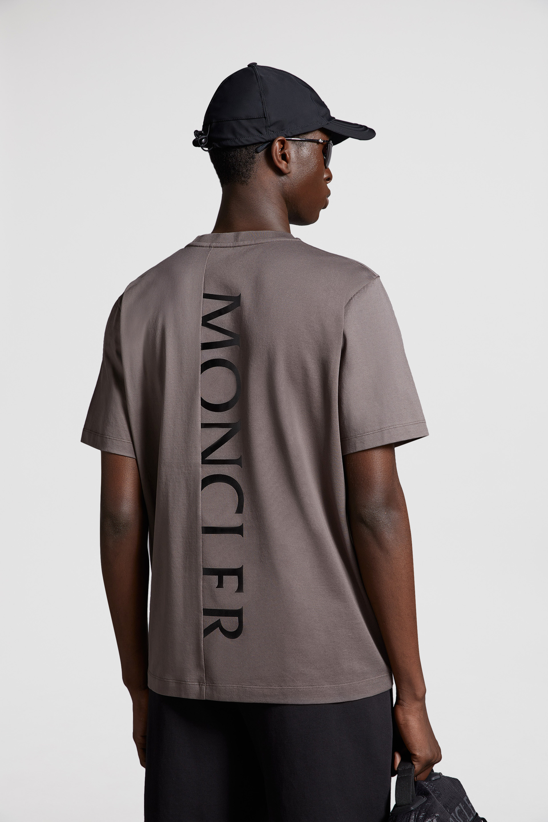 T-Shirt mit vertikalem Logo Grau Brau - Polos & T-Shirt für Herren 
