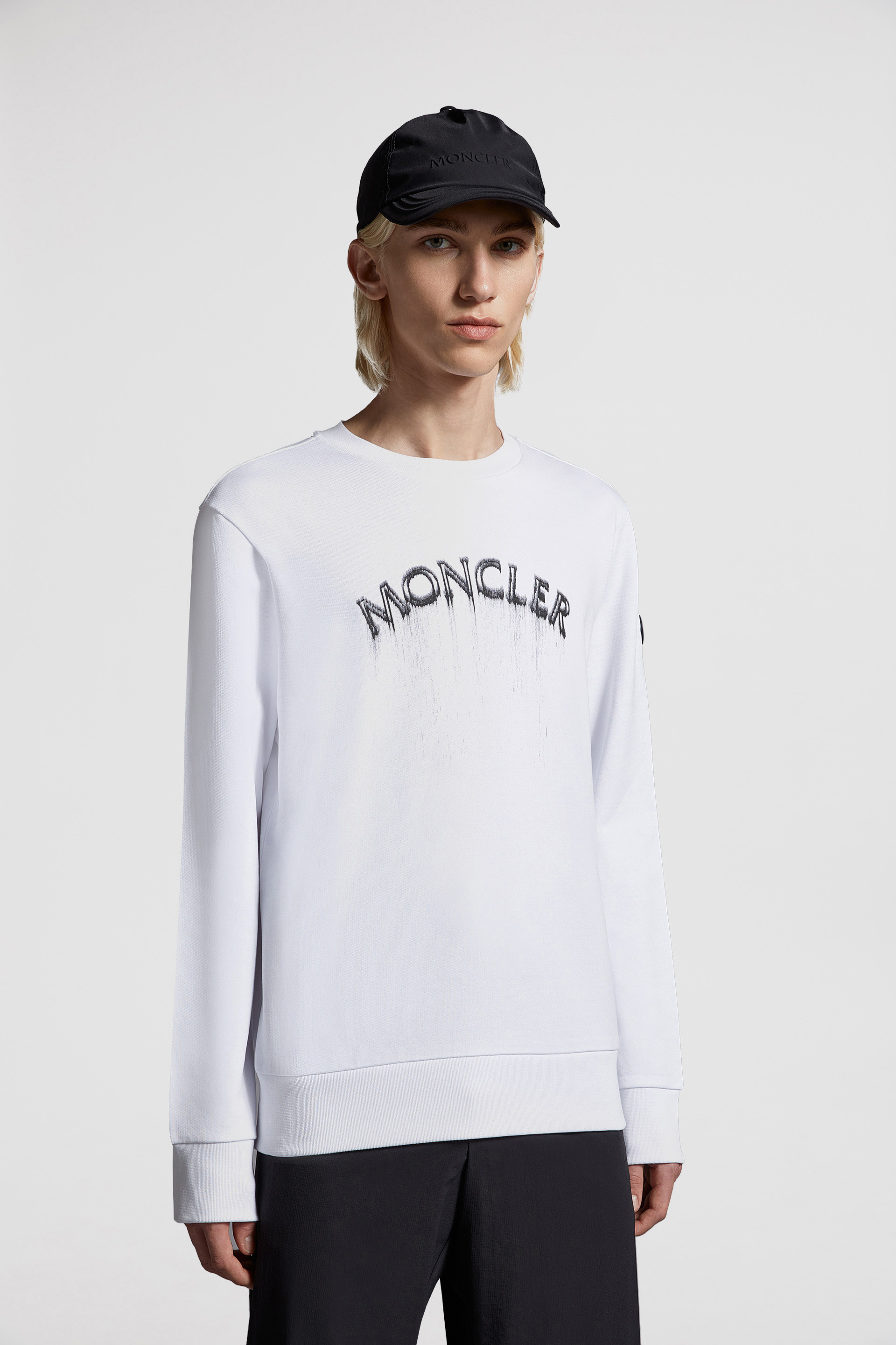 Moncler store white sweatshirt