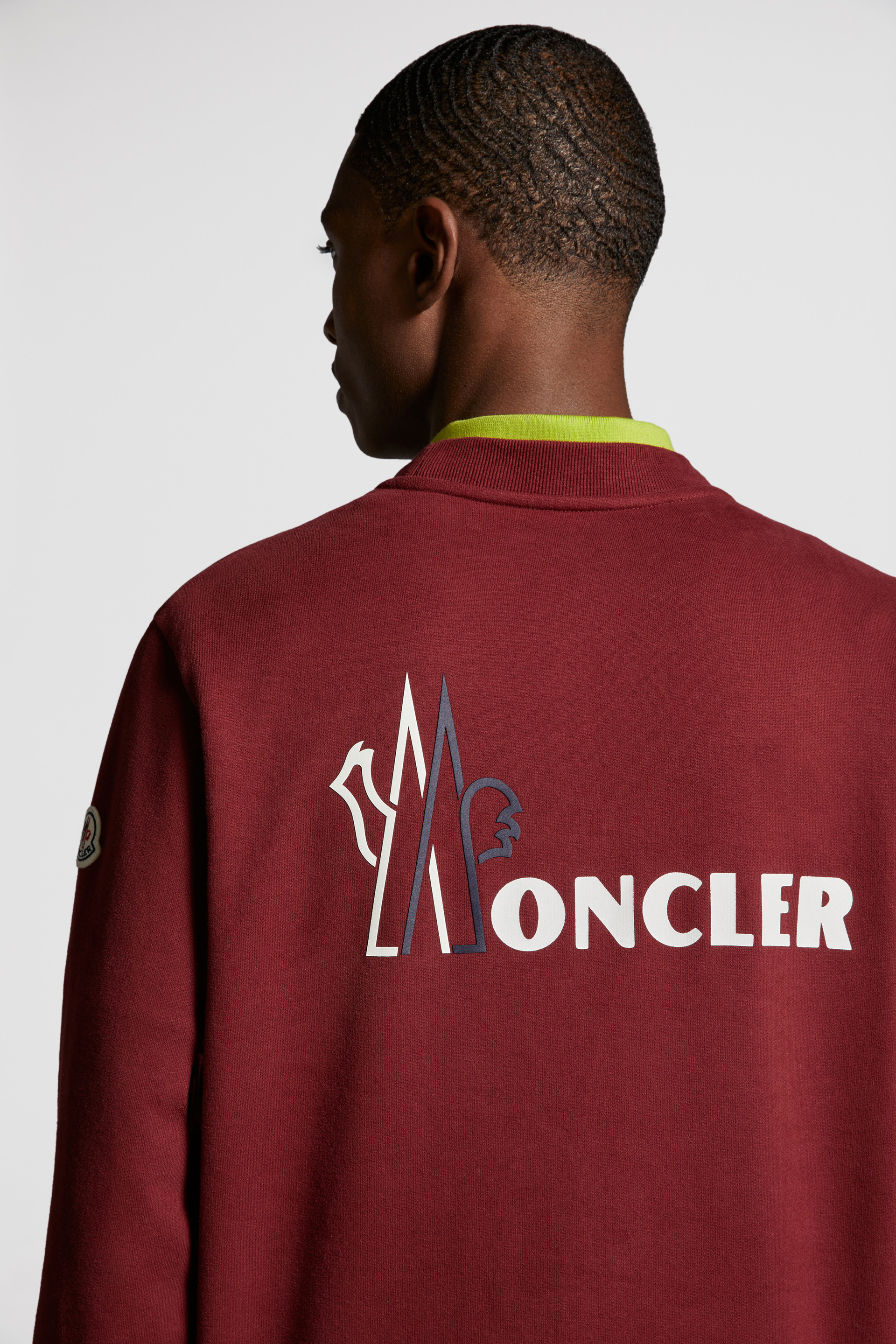 Red moncler hot sale sweatshirt