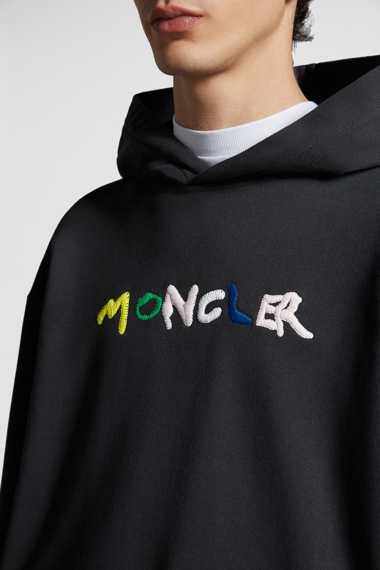 1200~Hooded CERESIO9 Sweatshirt with Embroidered Logo