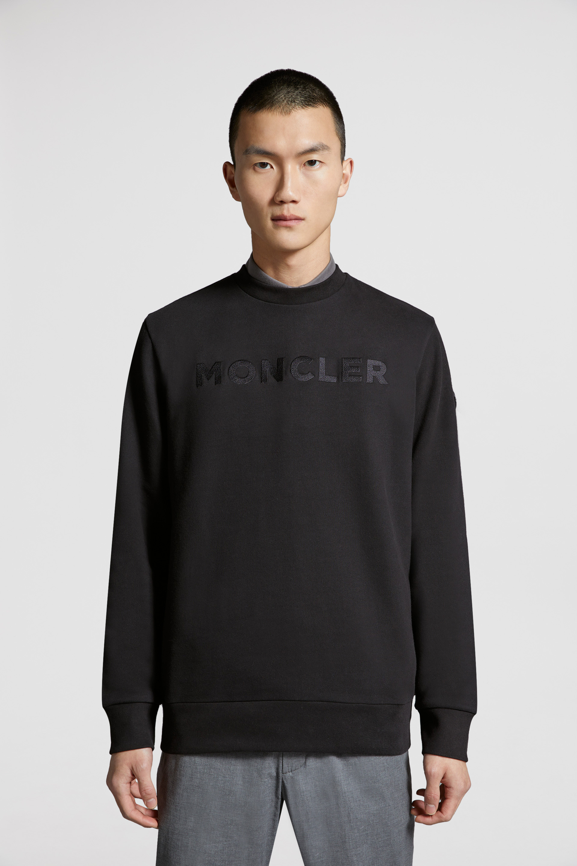 Moncler tracksuit outlet mens