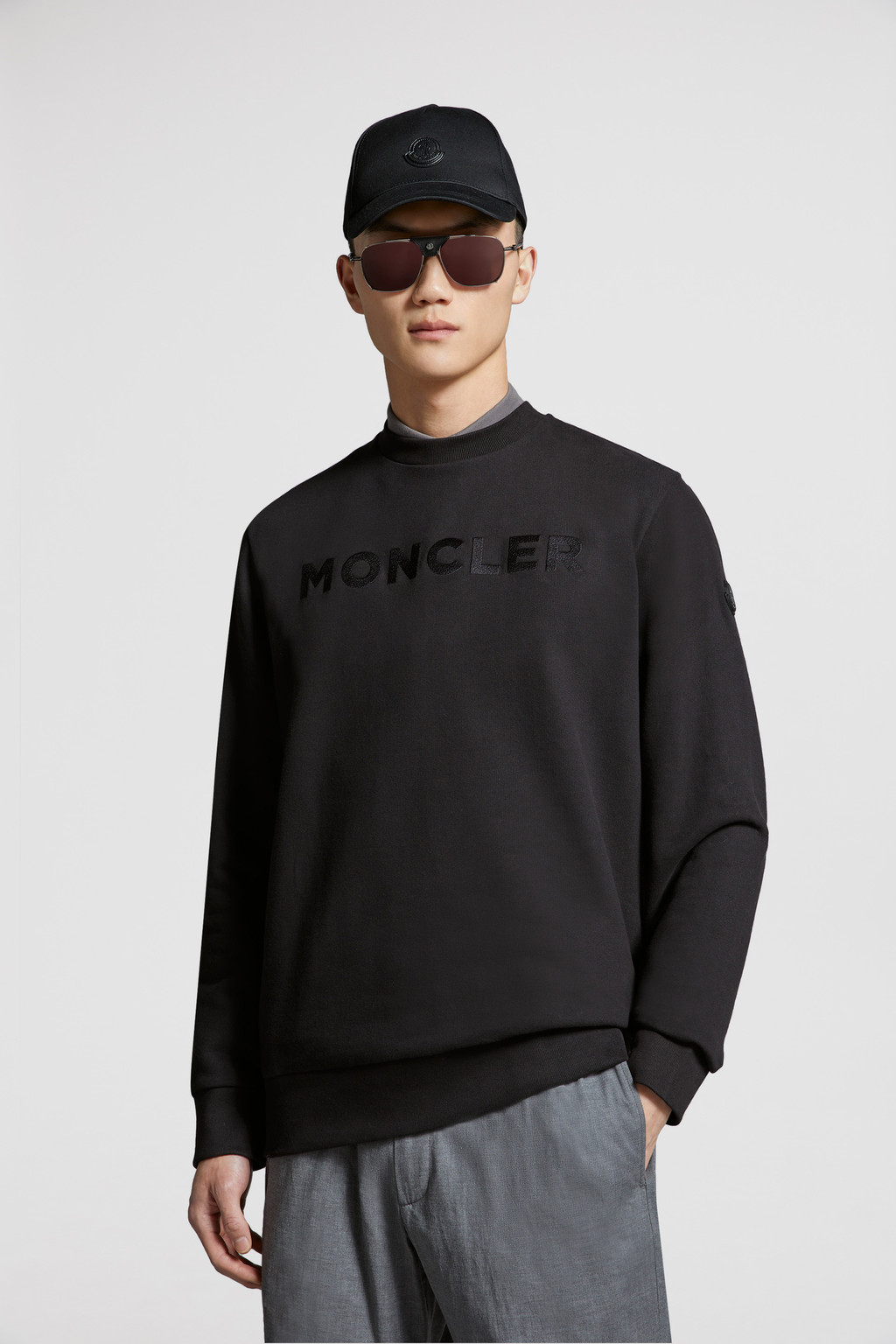 Moncler store crewneck sweatshirt