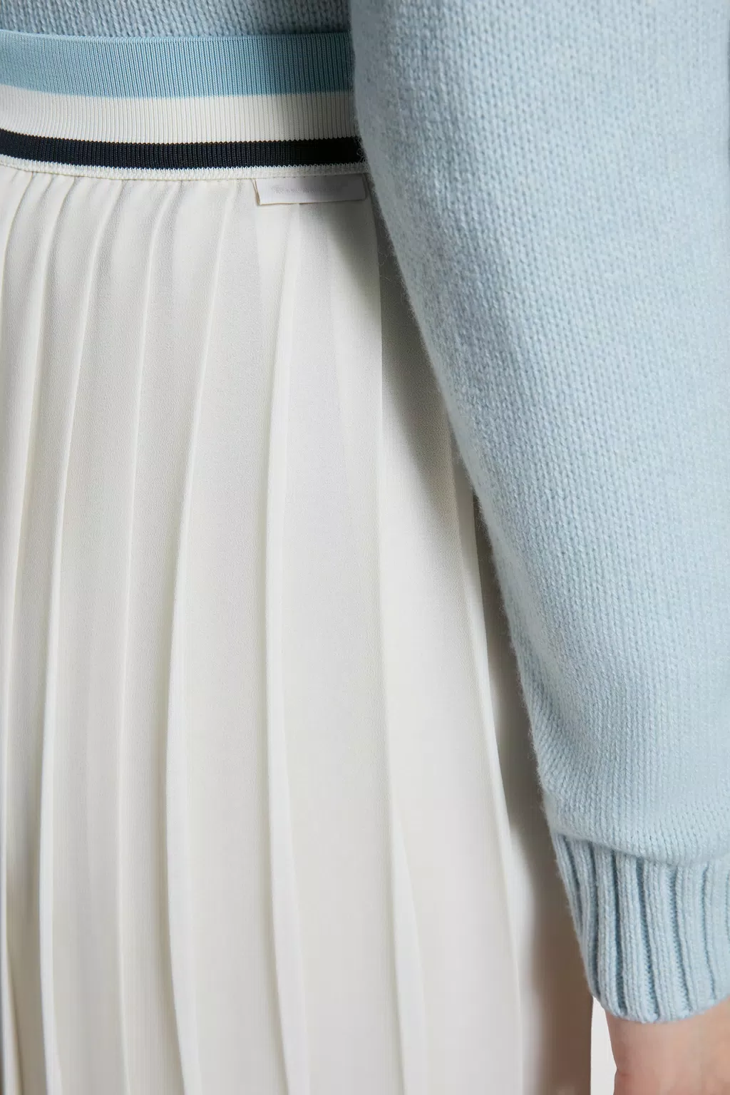 Acheter Gris - Jupe d'école plissée extensible en jersey à enfiler Acheter Gris - Jupe d'école plissée extensible en jersey à enfiler