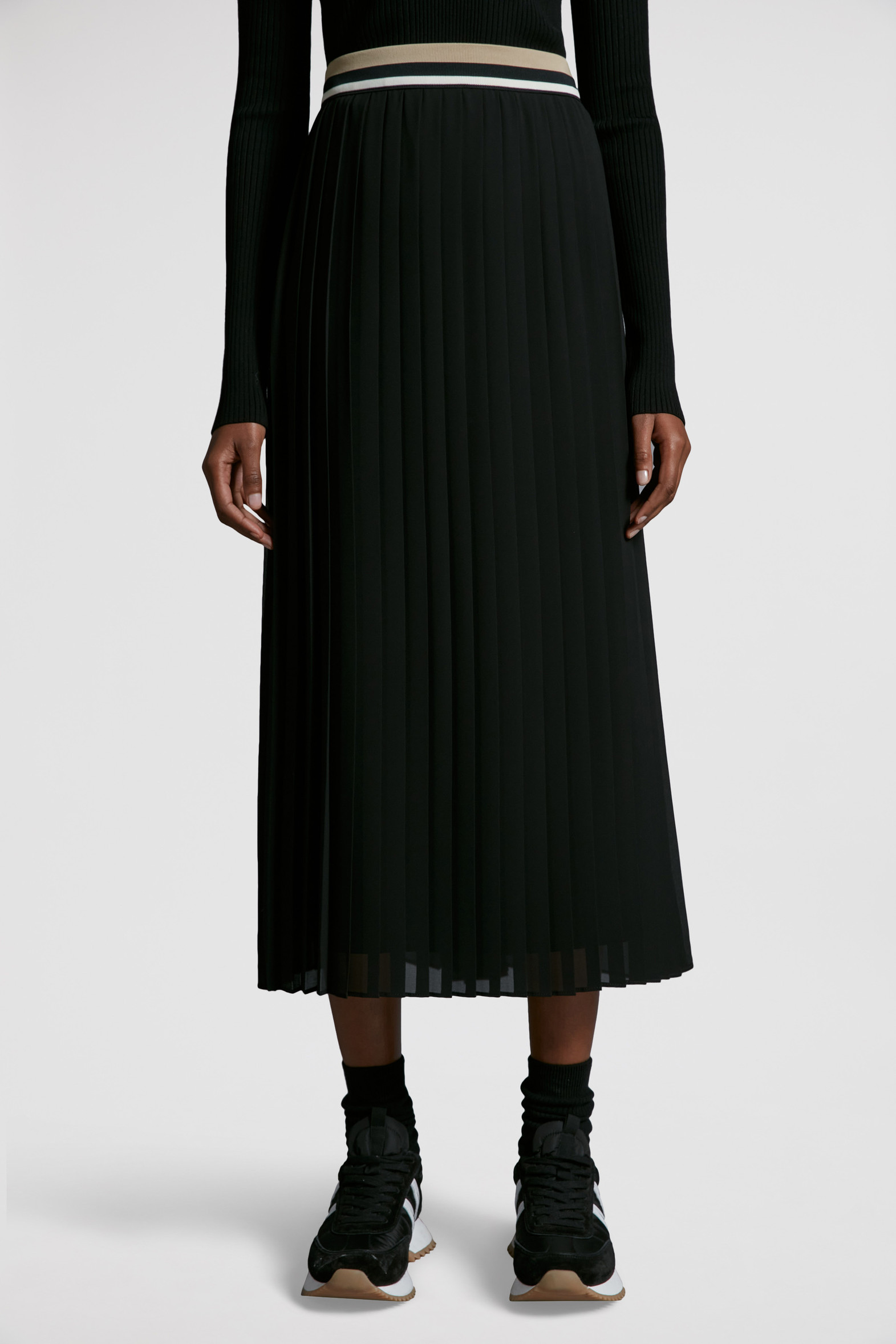 Black Pleated Maxi Skirt main image 1