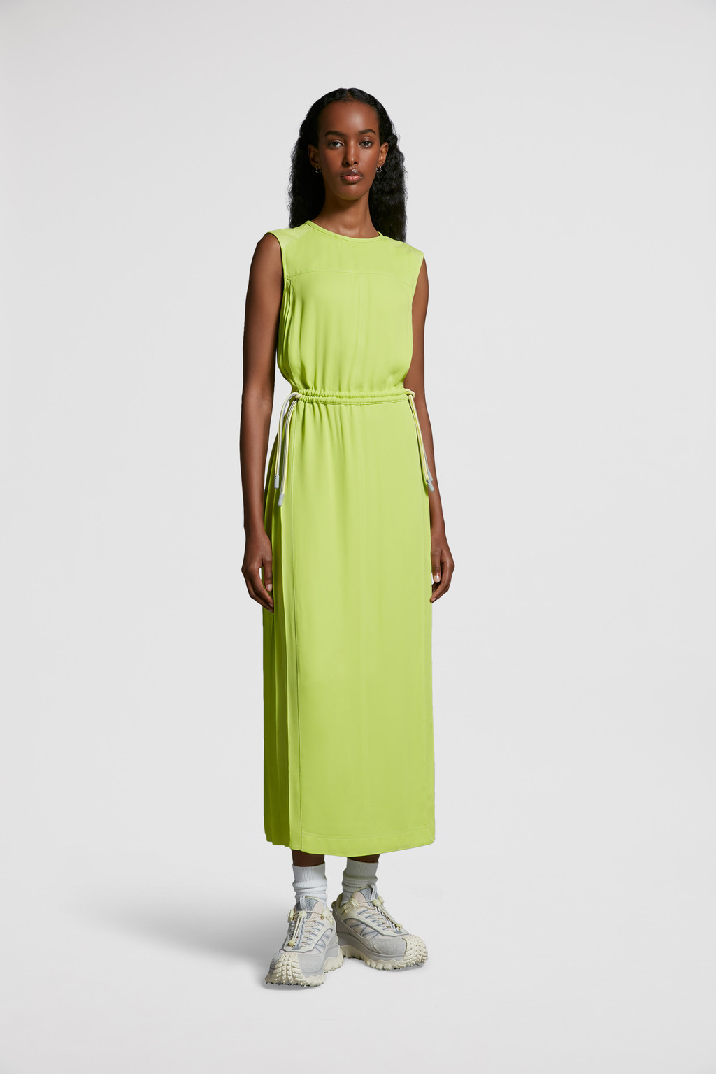 Robe Eliza J – Modèle EJ4M2598 – Taille 4 – Couleur Citron Vert – Style Fourreau – Neuf Sans Étiquettes
