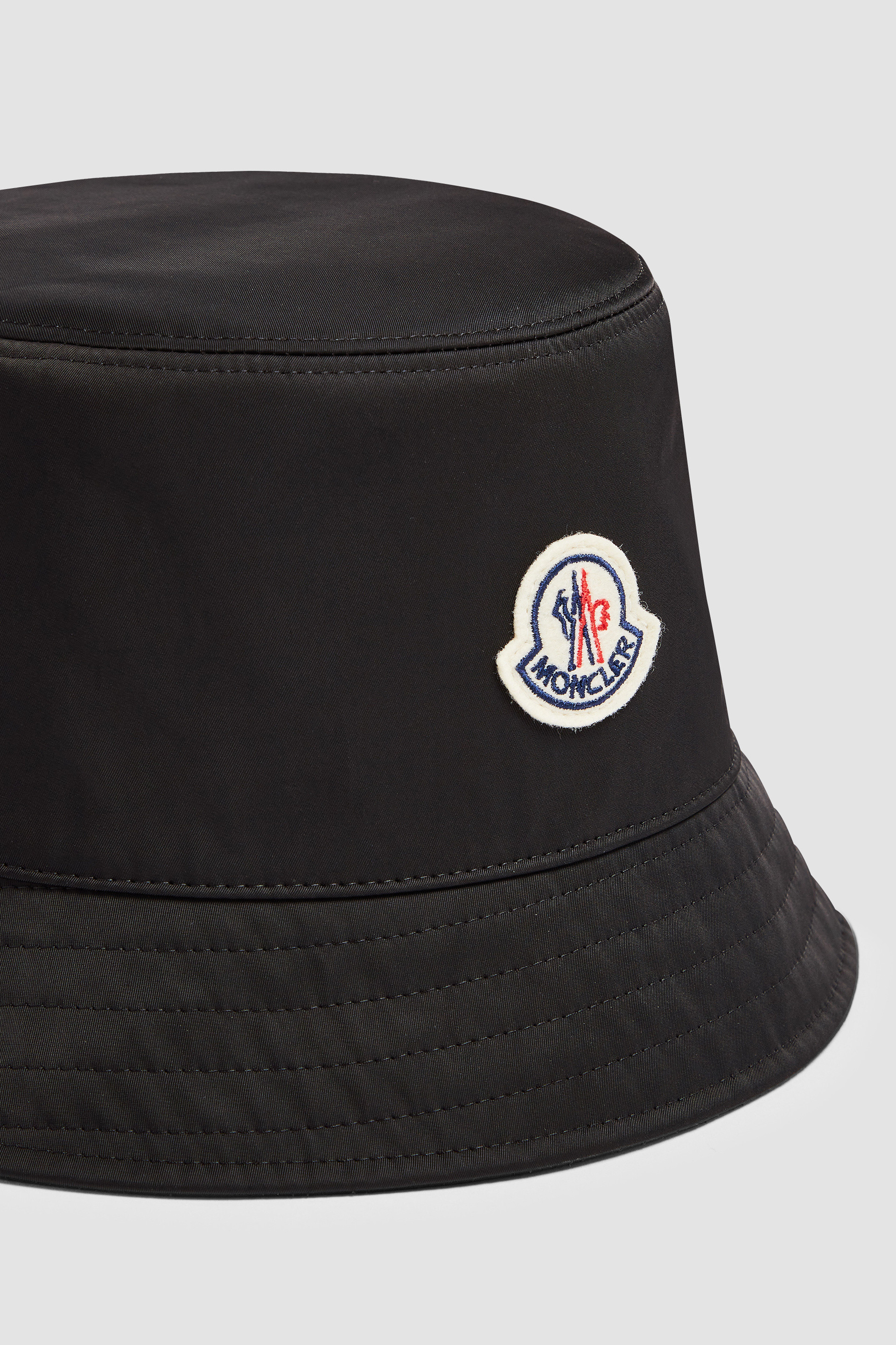 How much is hot sale a moncler hat