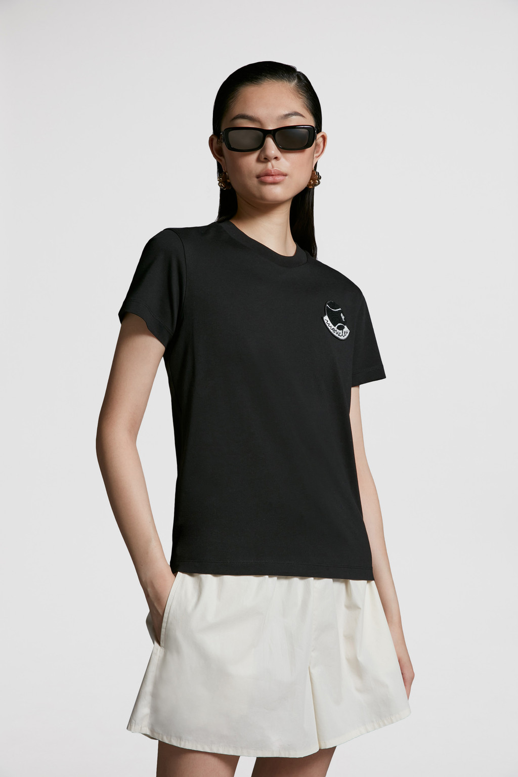 Moncler t hotsell shirt womens