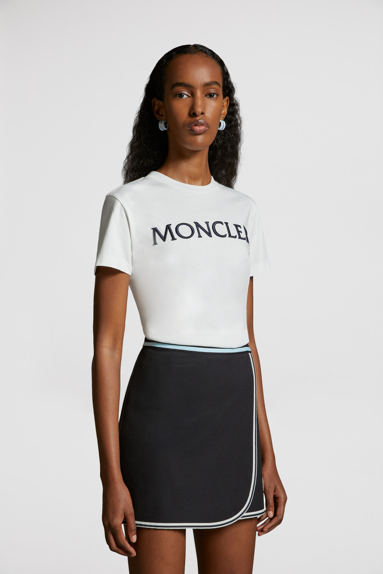 Moncler T-shirt Celeste In Misto Lino Con Strass K19548C00036-70E