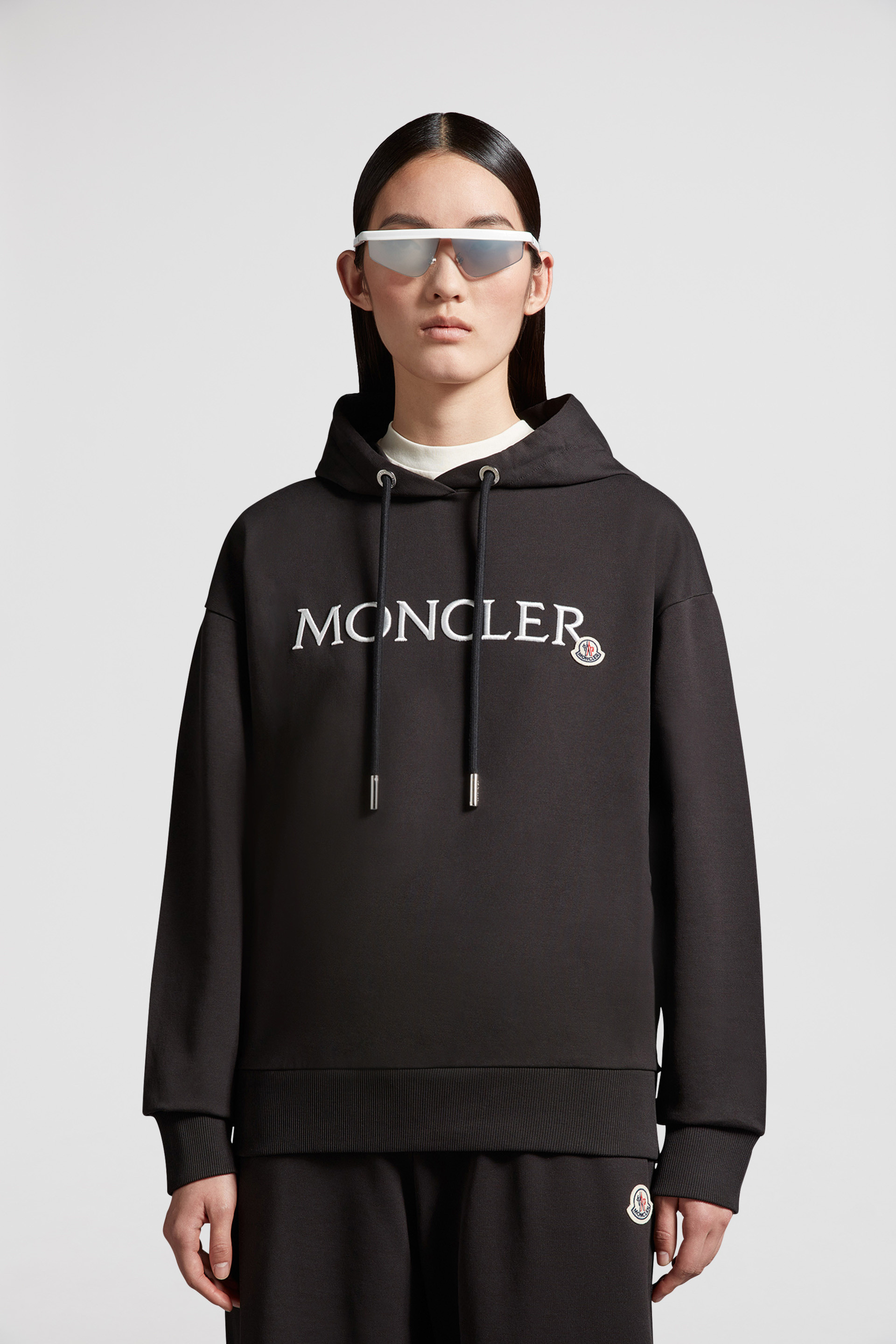 【未使用】MONCLER スウェット パーカー　Mサイズ　ブラック　レディースポリエステル85％綿15％