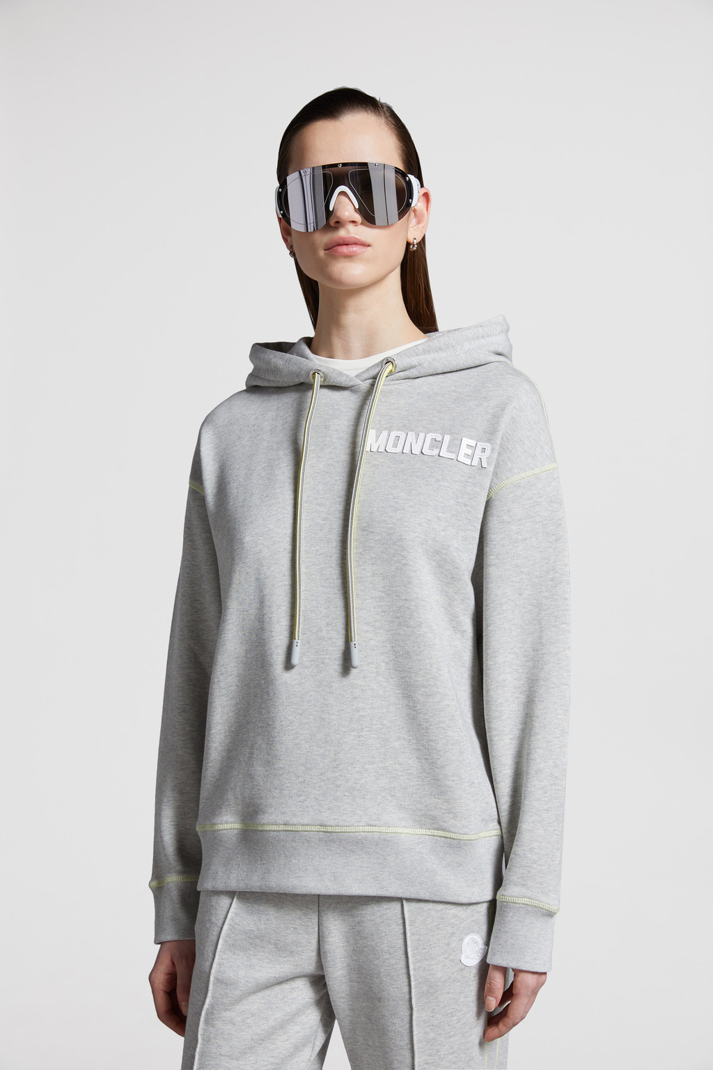 Moncler logo clearance hoodie