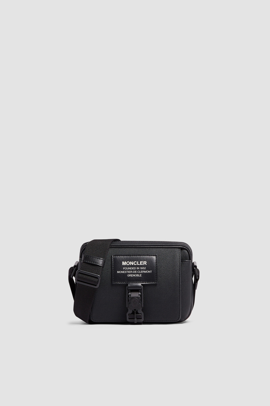 Moncler best sale shoulder bag