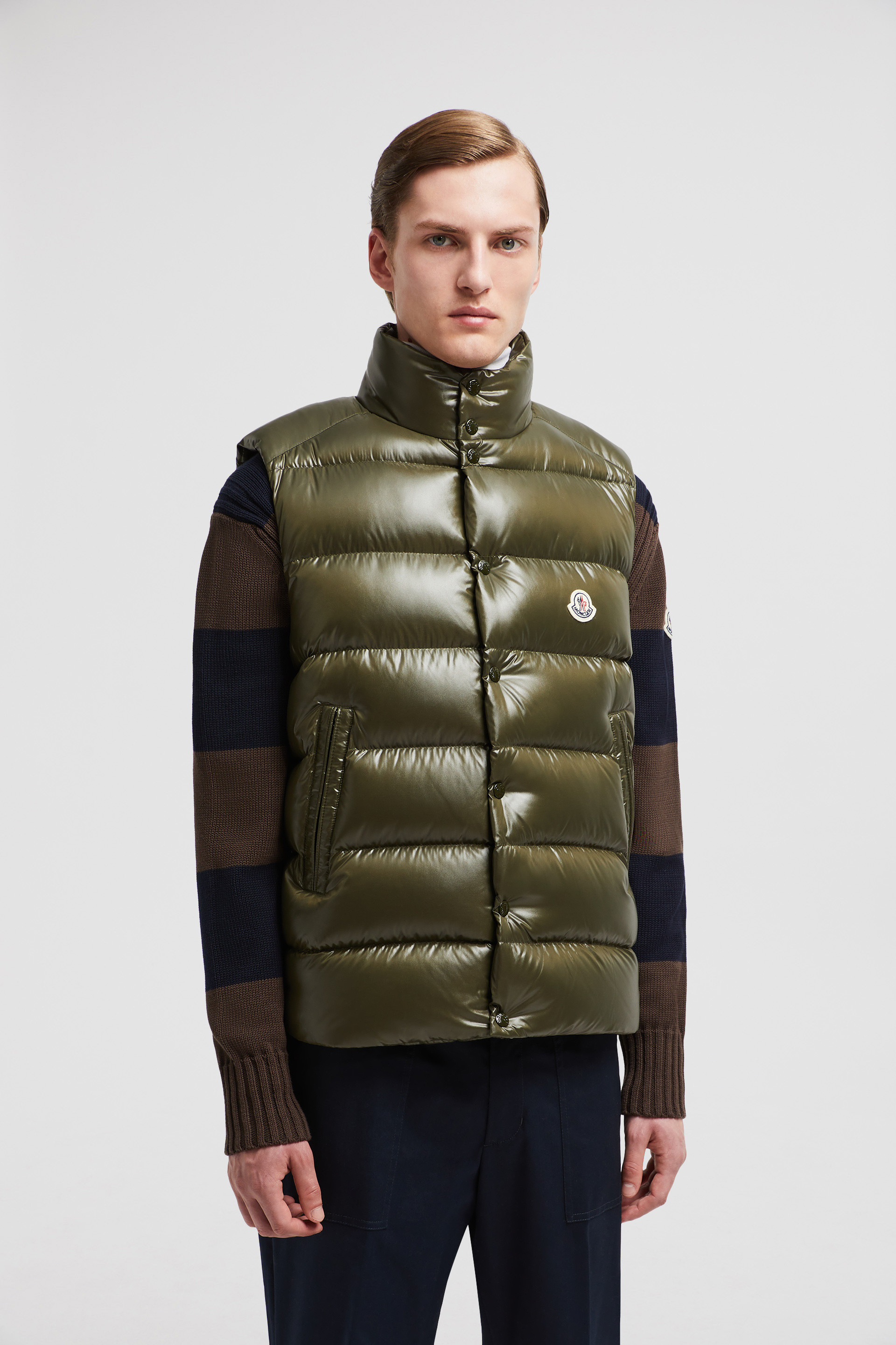 Moncler body warmer camo best sale