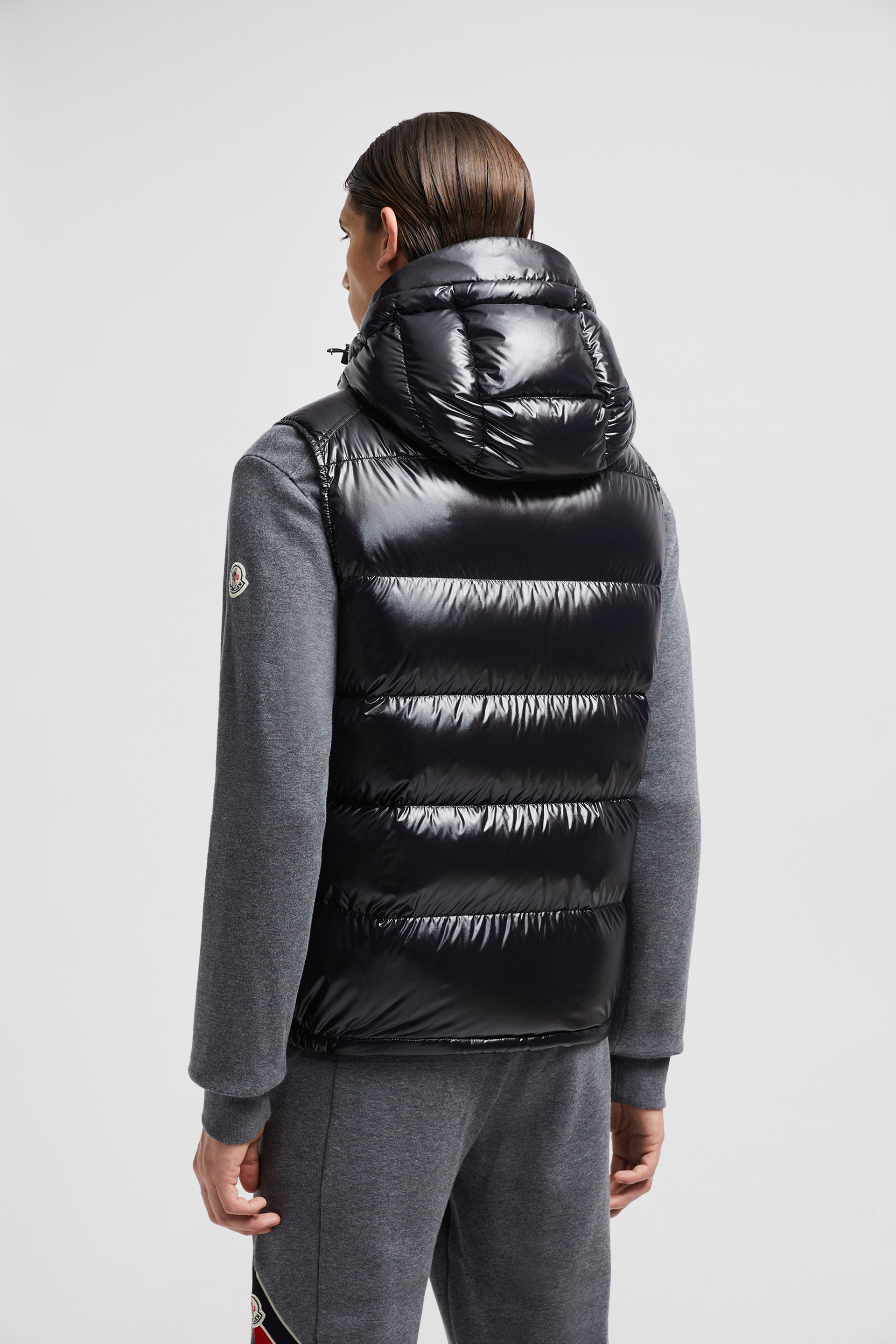 Moncler vest with hood mens online