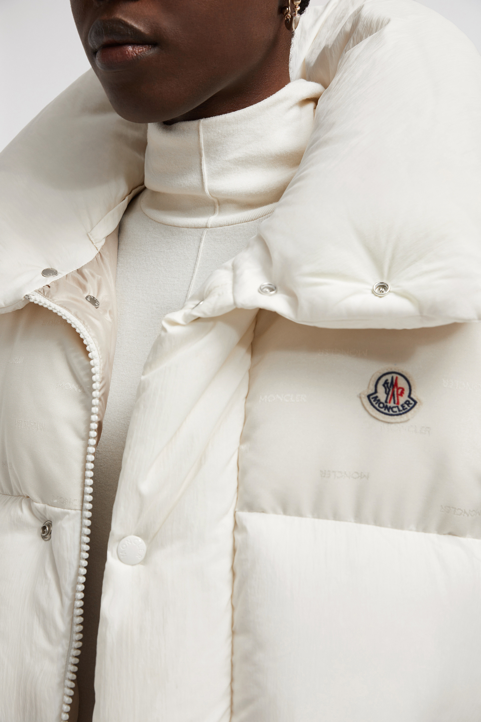 Moncler Veroneロングダウンジャケット サイズ : 00