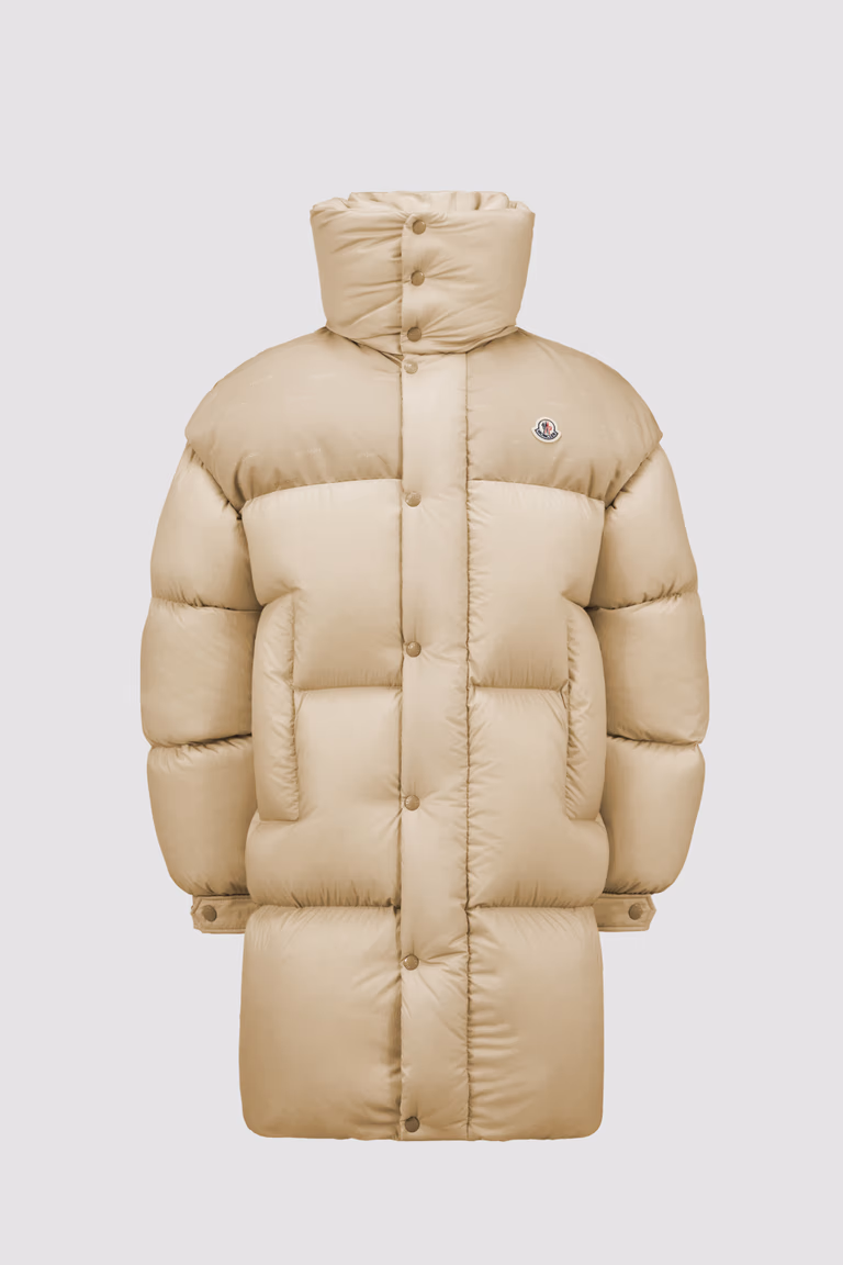 Piumino lungo Moncler, un iconico must have di classe! 87 piumino lungo genderless moncler verone gender neutral beige sabbia moncler