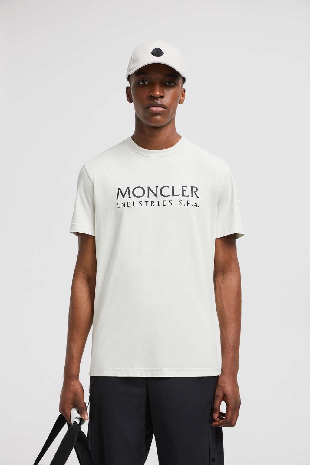 Short and Long Sleeve T-Shirts, Shirts & Polos for Men | Moncler