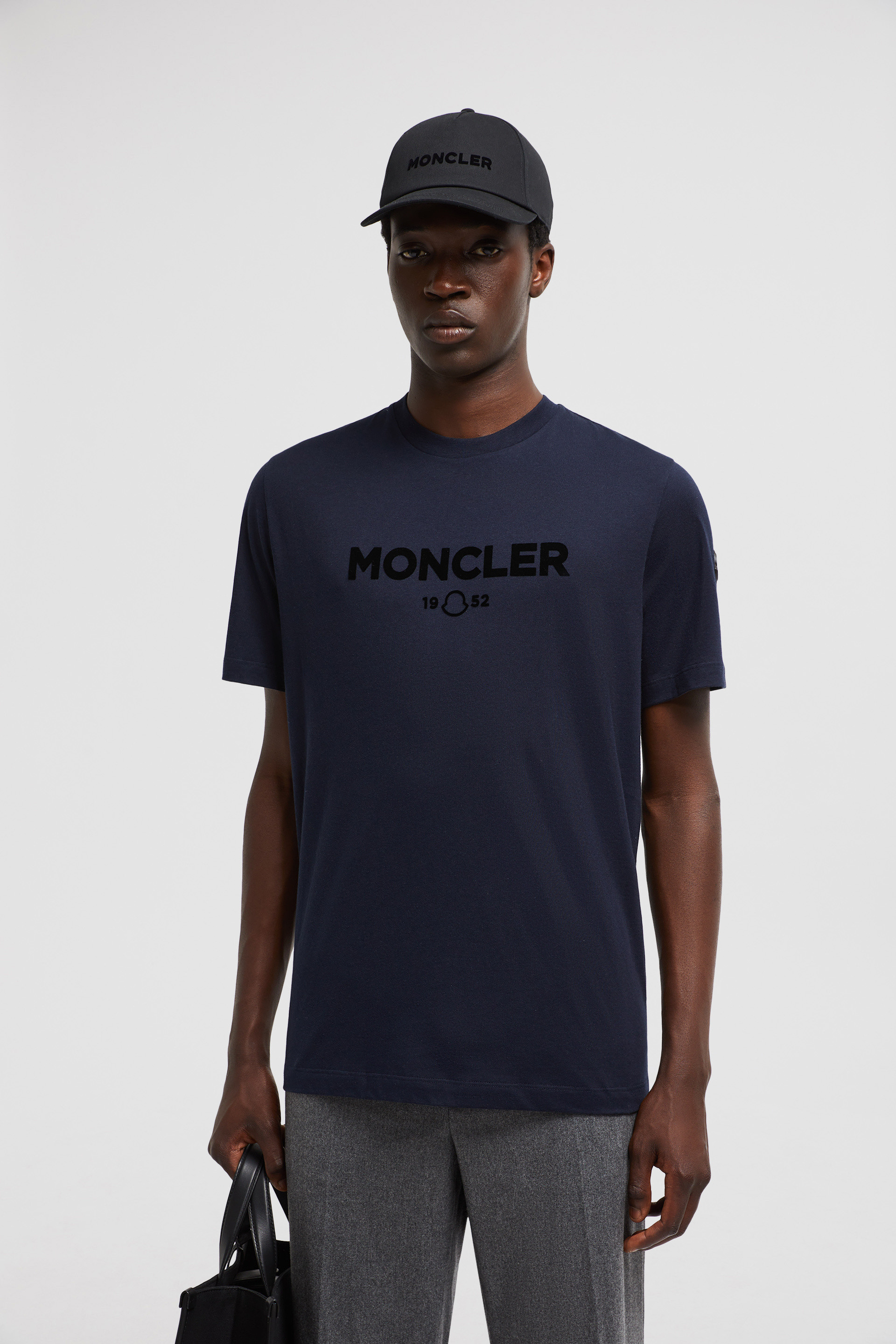 Navy moncler t shirt online