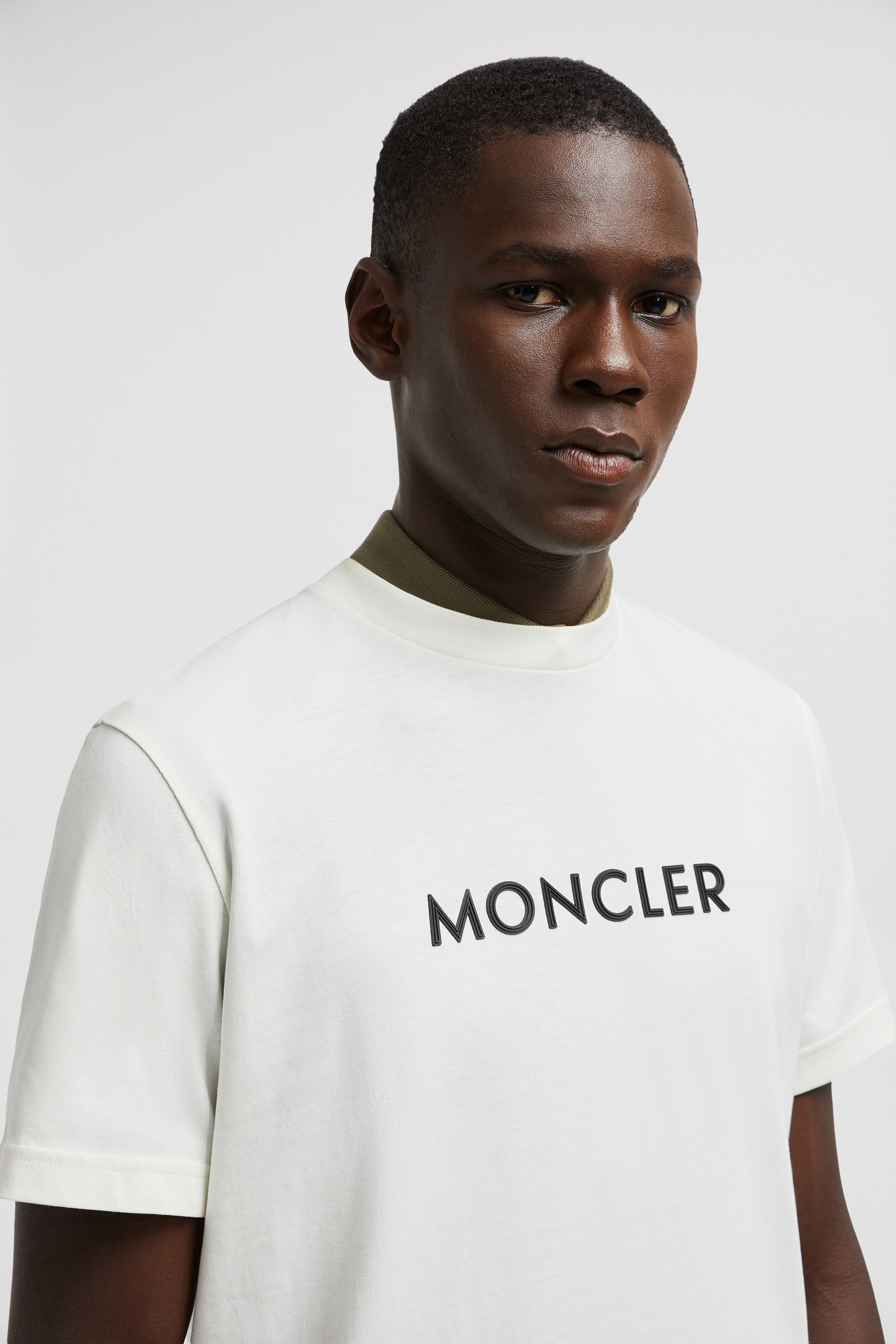 オフホワイト Tシャツ : Tシャツ＆ポロシャツ 向けの メンズ