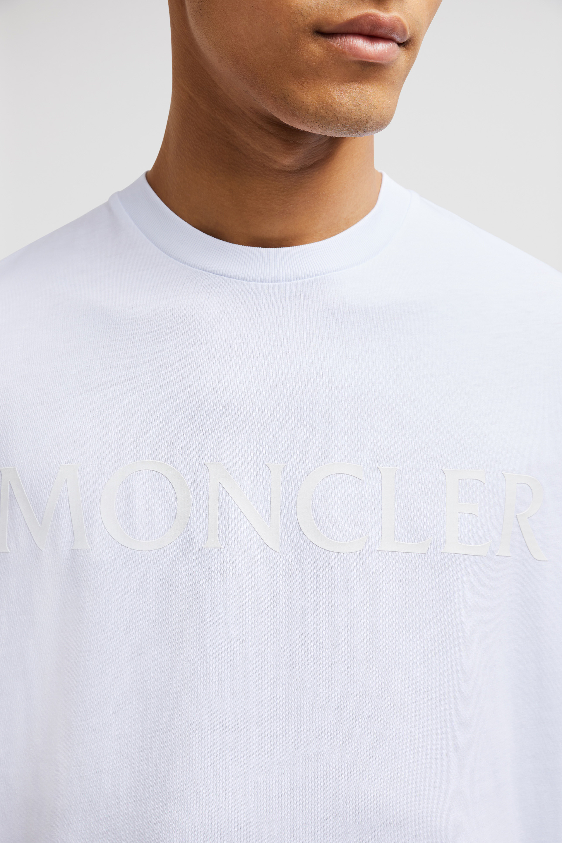 Moncler mens white t shirt best sale