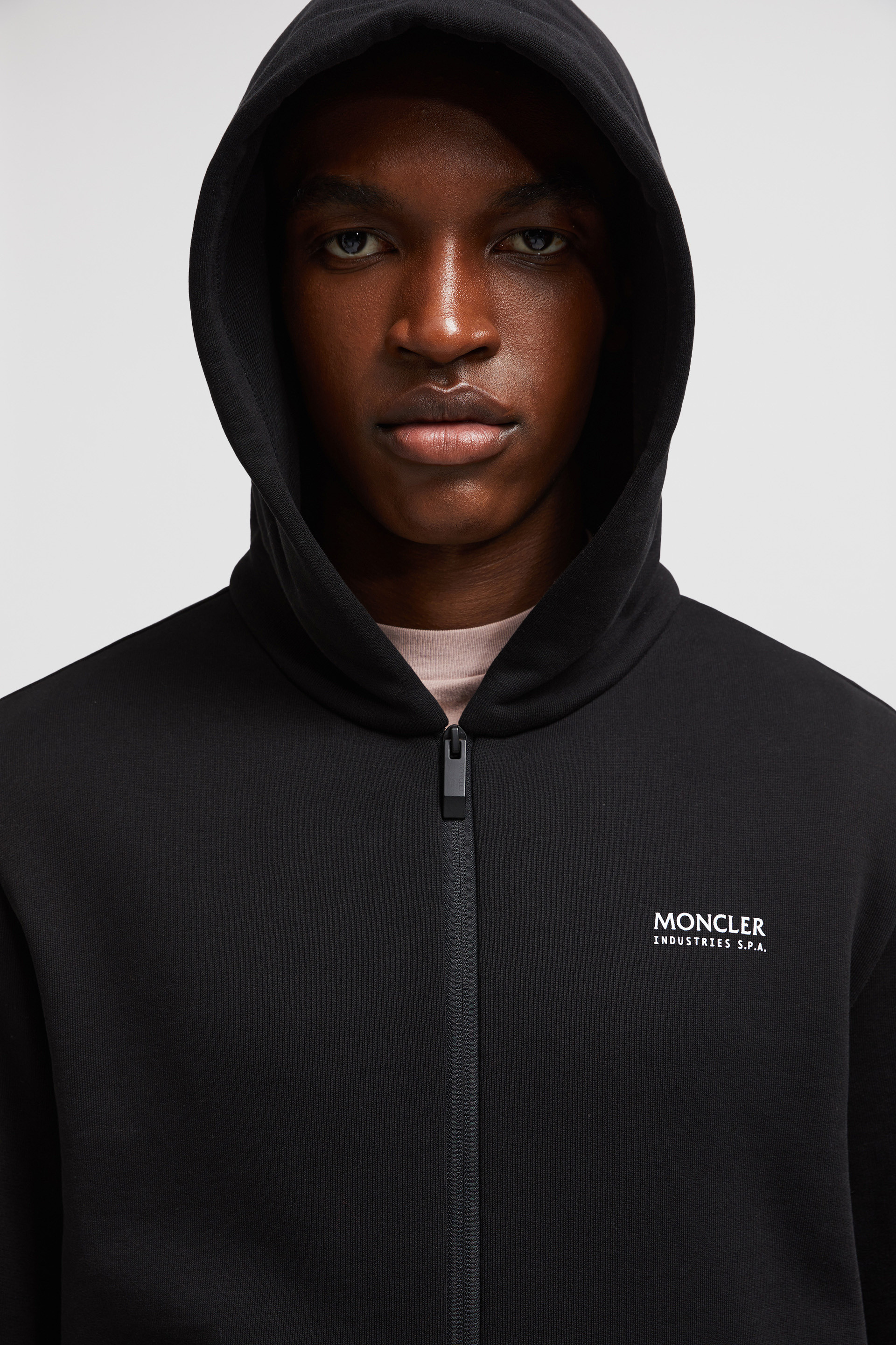 ブラック フーディー : Sweatshirts 向けの Men | モンクレール