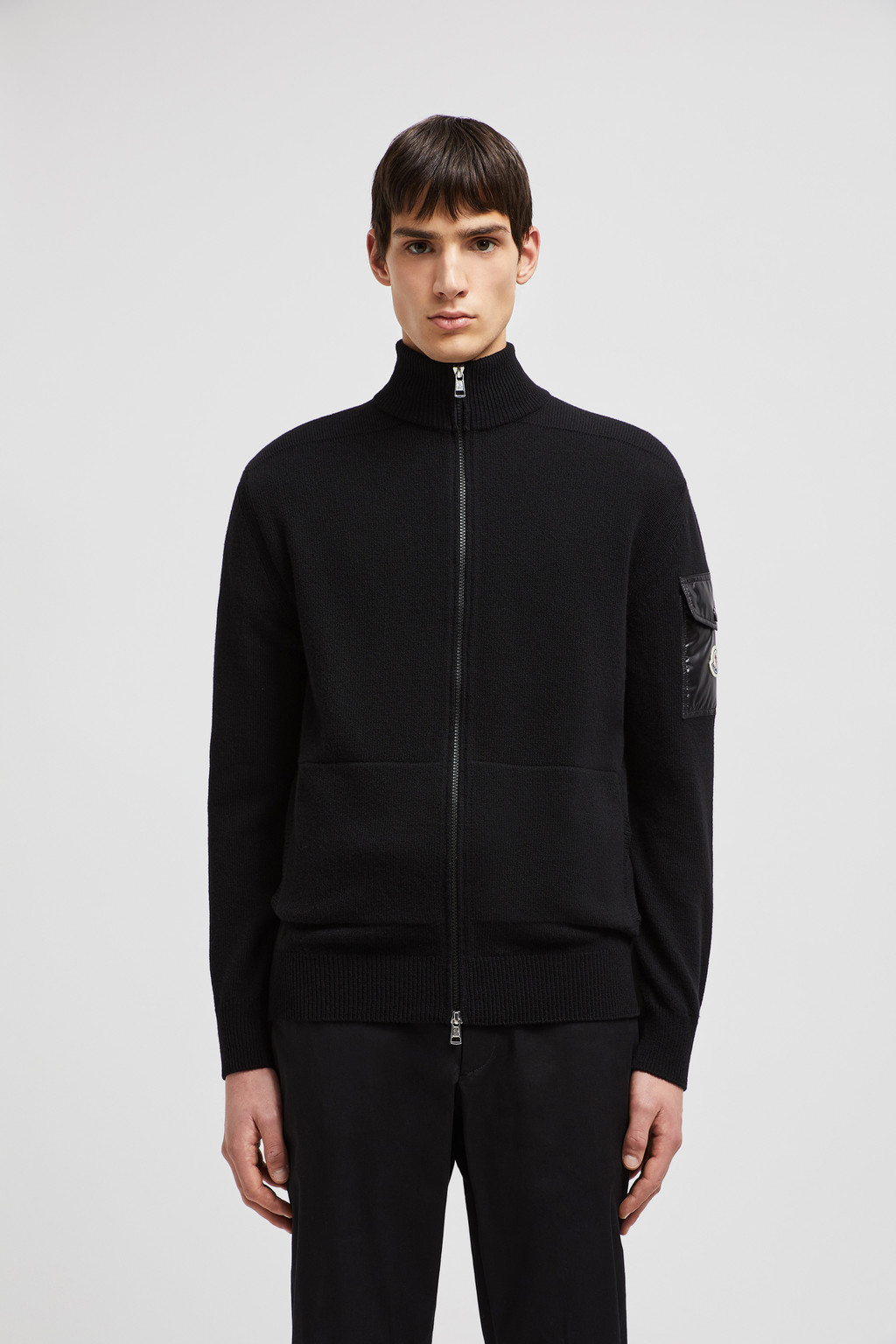 本物　美品　モンクレール MONCLER ニット　カーディガン　黒 MONCLER モンクレール ハイブリッド ダウン ワッフルニット