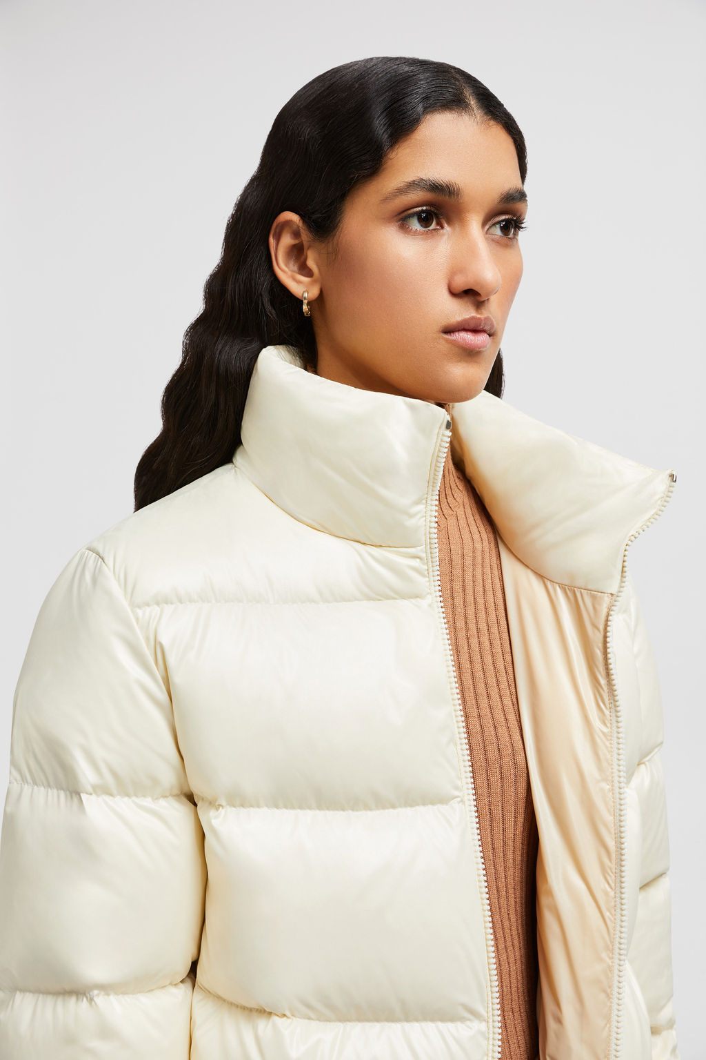Piumino Corto Donna Con Stampa Floreale: Leggero, Imbottito, Cardigan Aperto – Autunno/Inverno