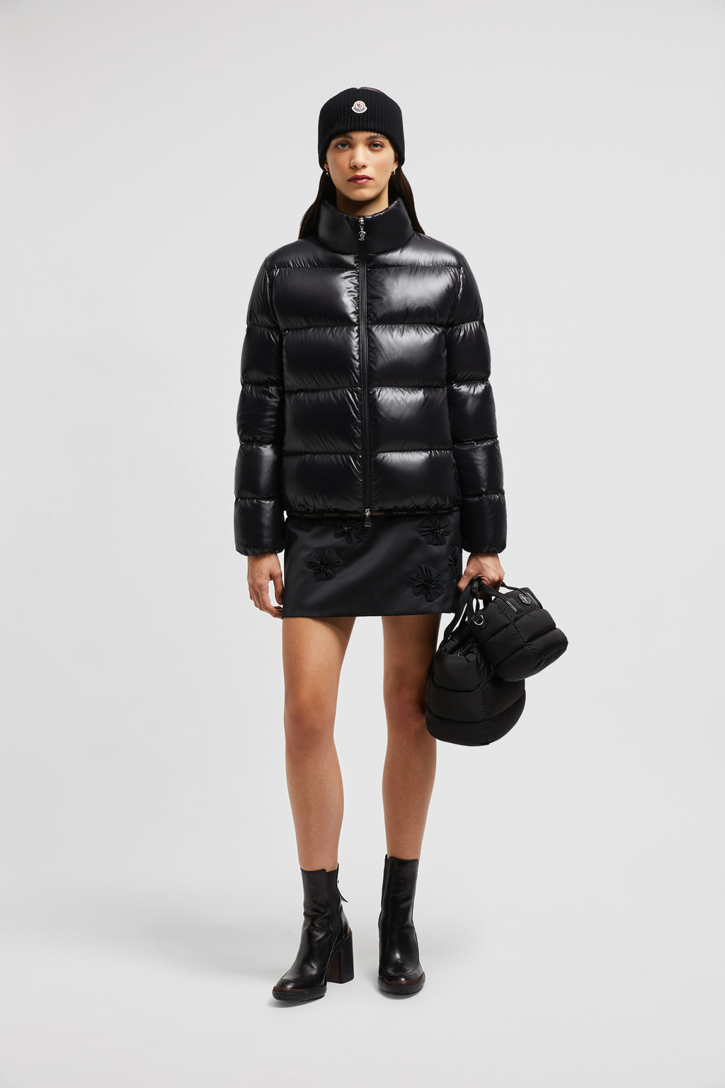 Short Down Jackets for Women - Outerwear | Moncler NO