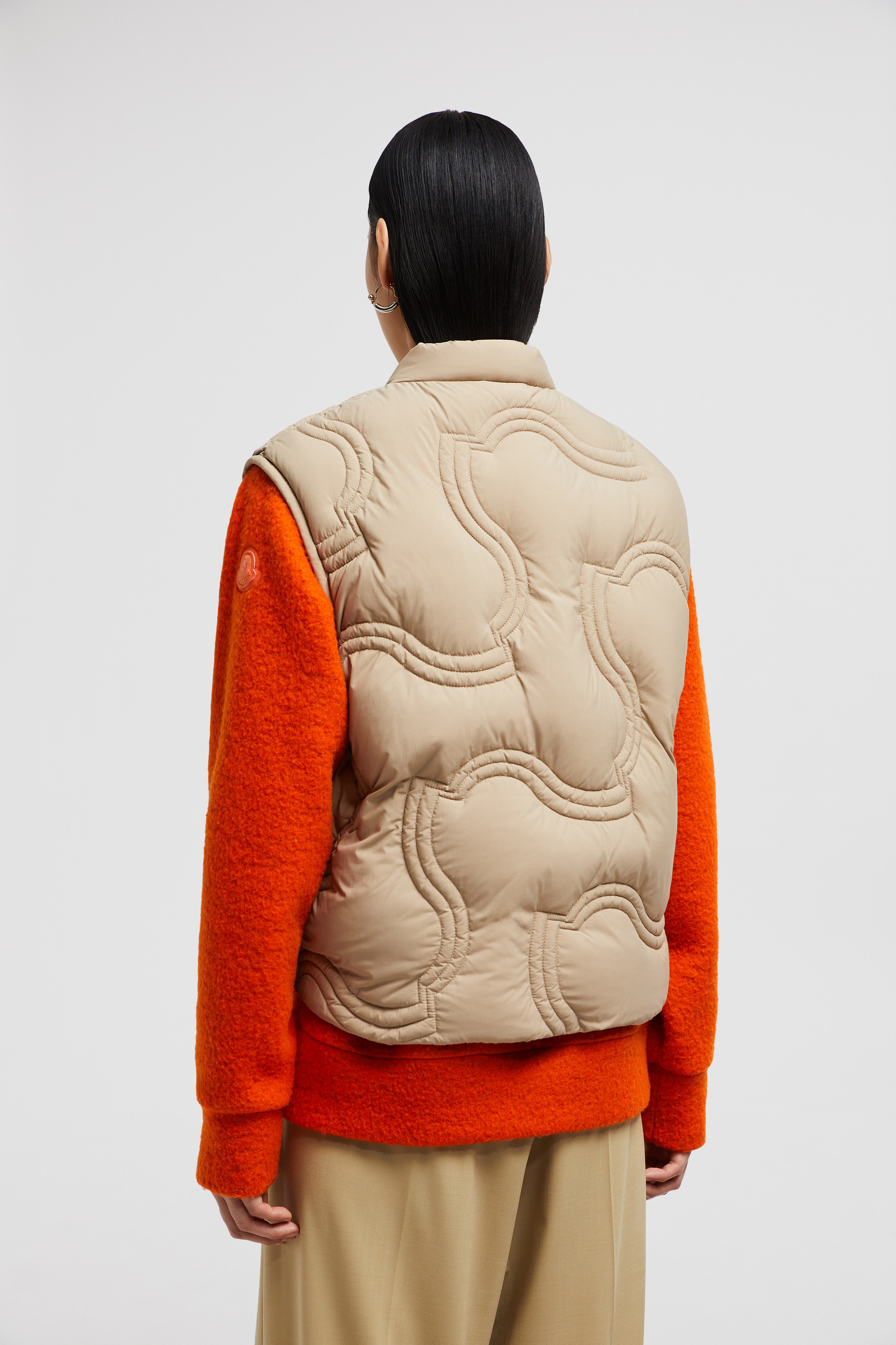 Moncler Druzy Logo-Quilted Down Gilet 関税込 Beige Druzy Logo-Quilted Down Gilet - Vests for Women
